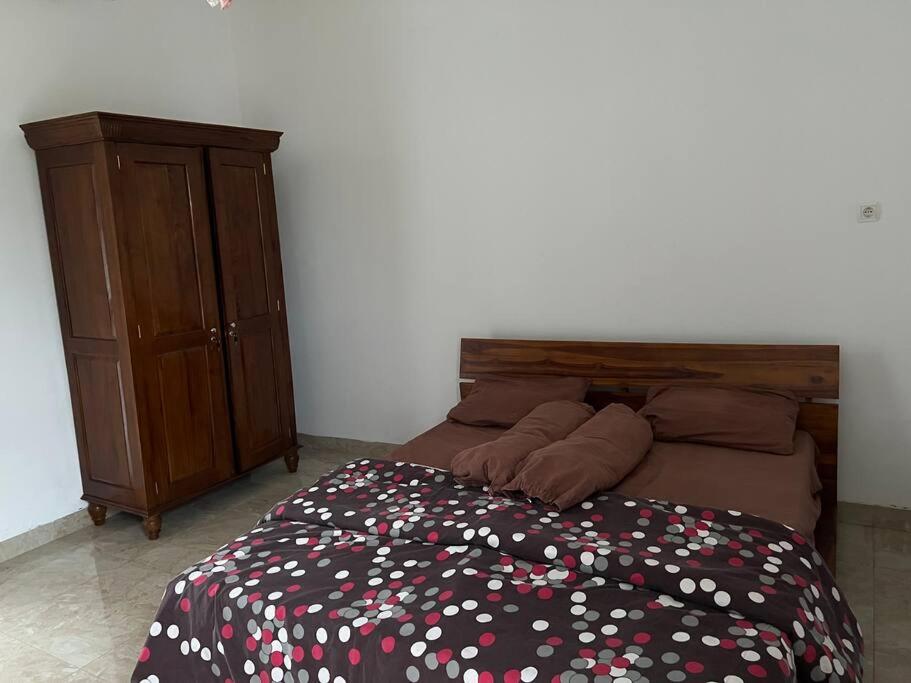Cozy villa with swimming Pool in Sentul