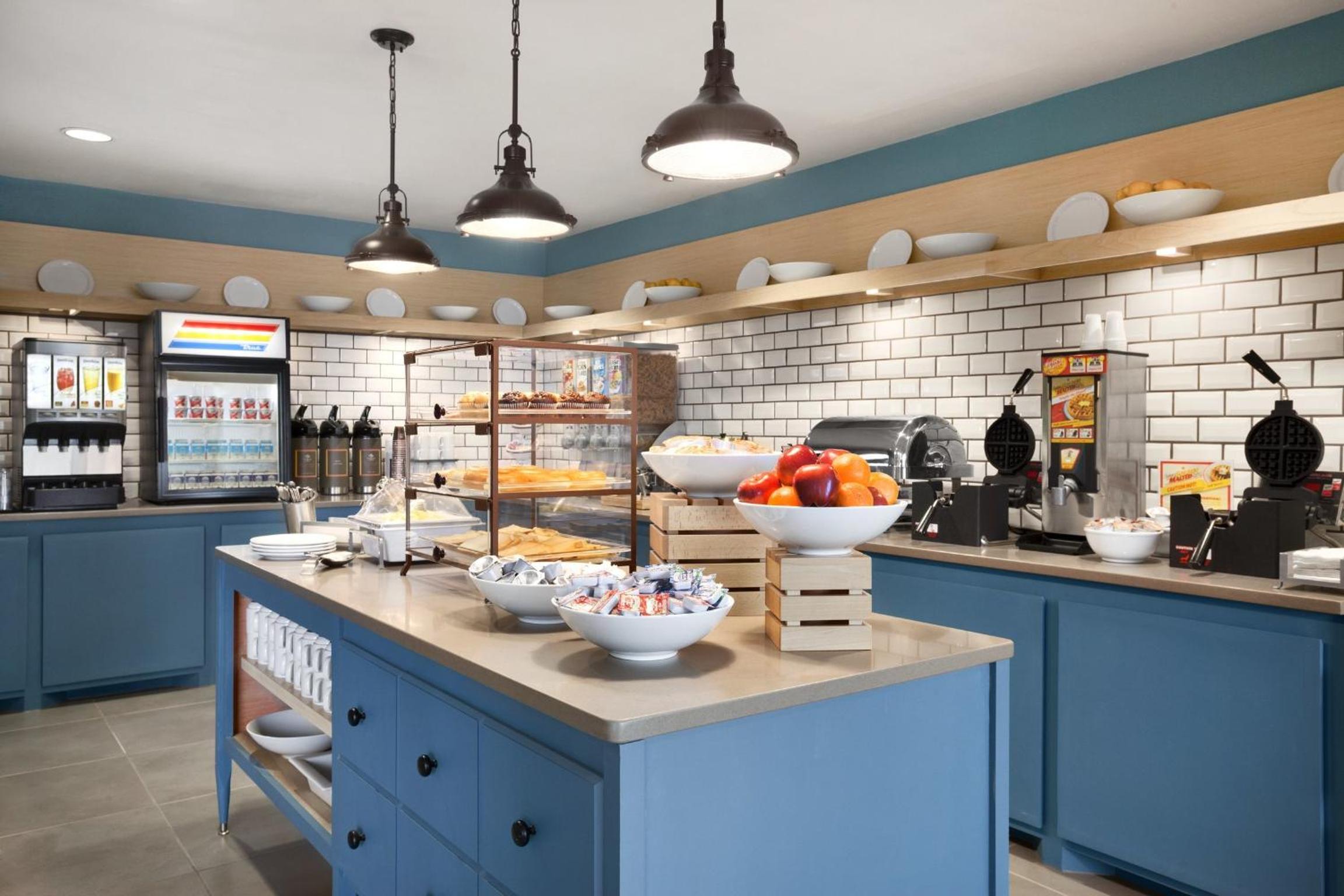 Enid Vacations - Country Inn  Suites by Radisson, Enid, OK - Property Image 30