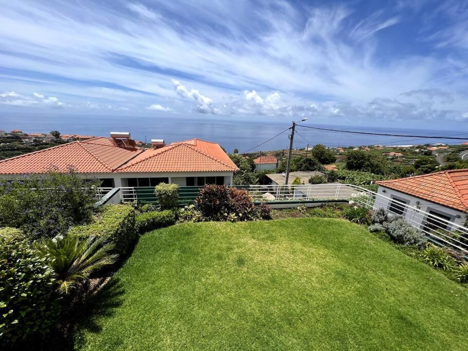 Casa Darcey by Your Madeira Rentals view 4