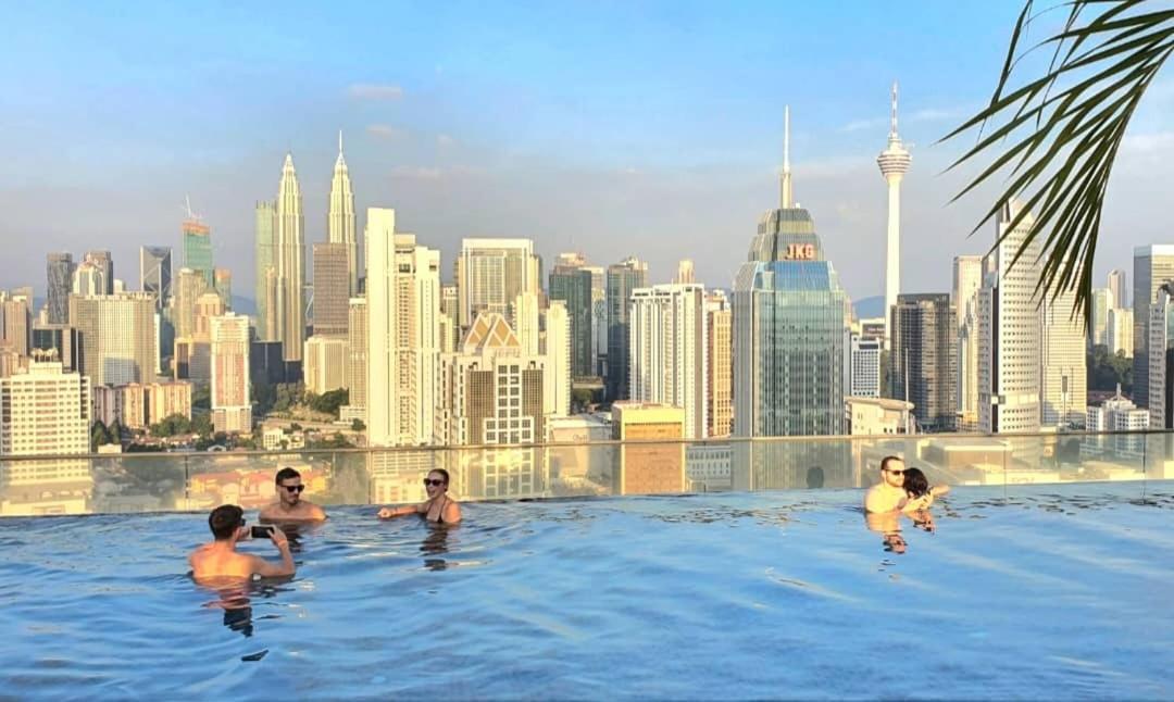 Regalia Suites KLCC View Rooftop Infinity Pool by SHI