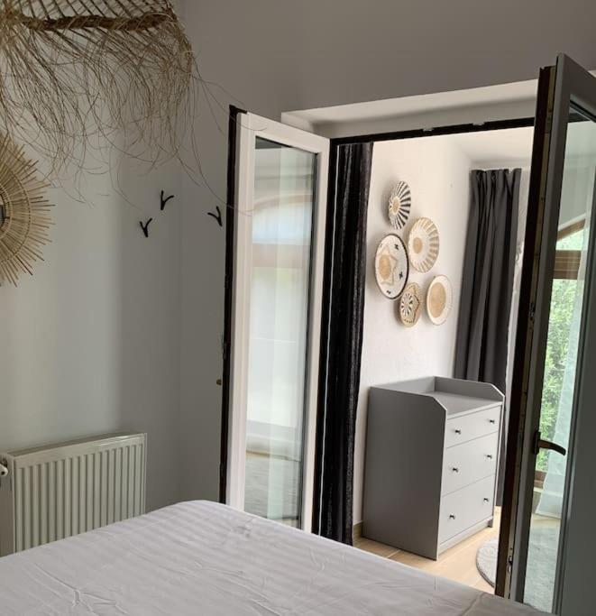 Casa Serenity au canal avec piscine et amarre