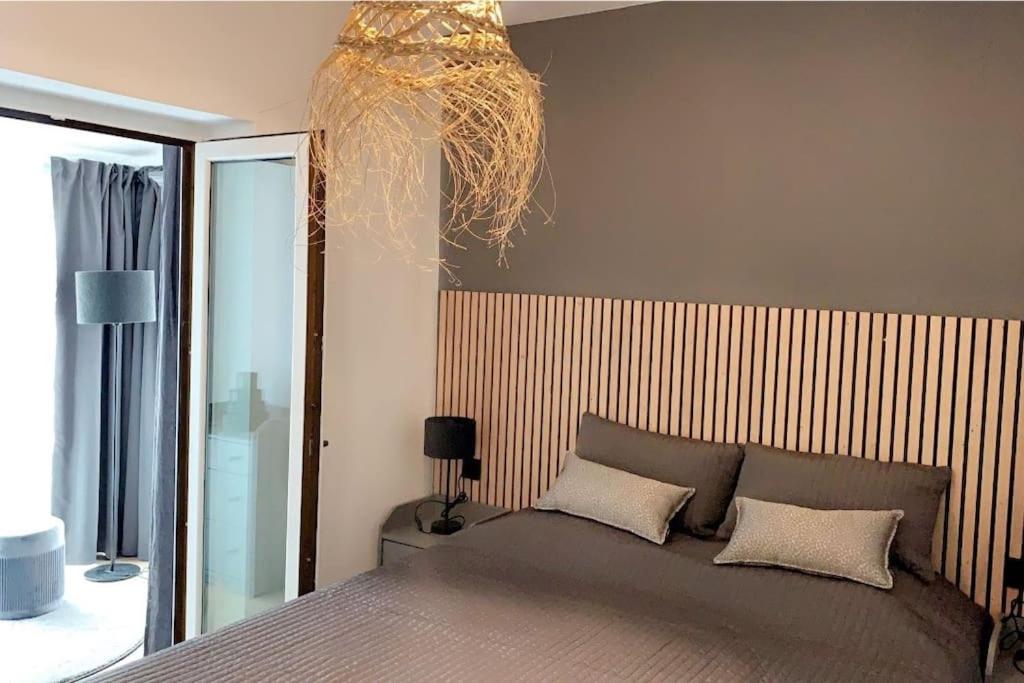 Casa Serenity au canal avec piscine et amarre
