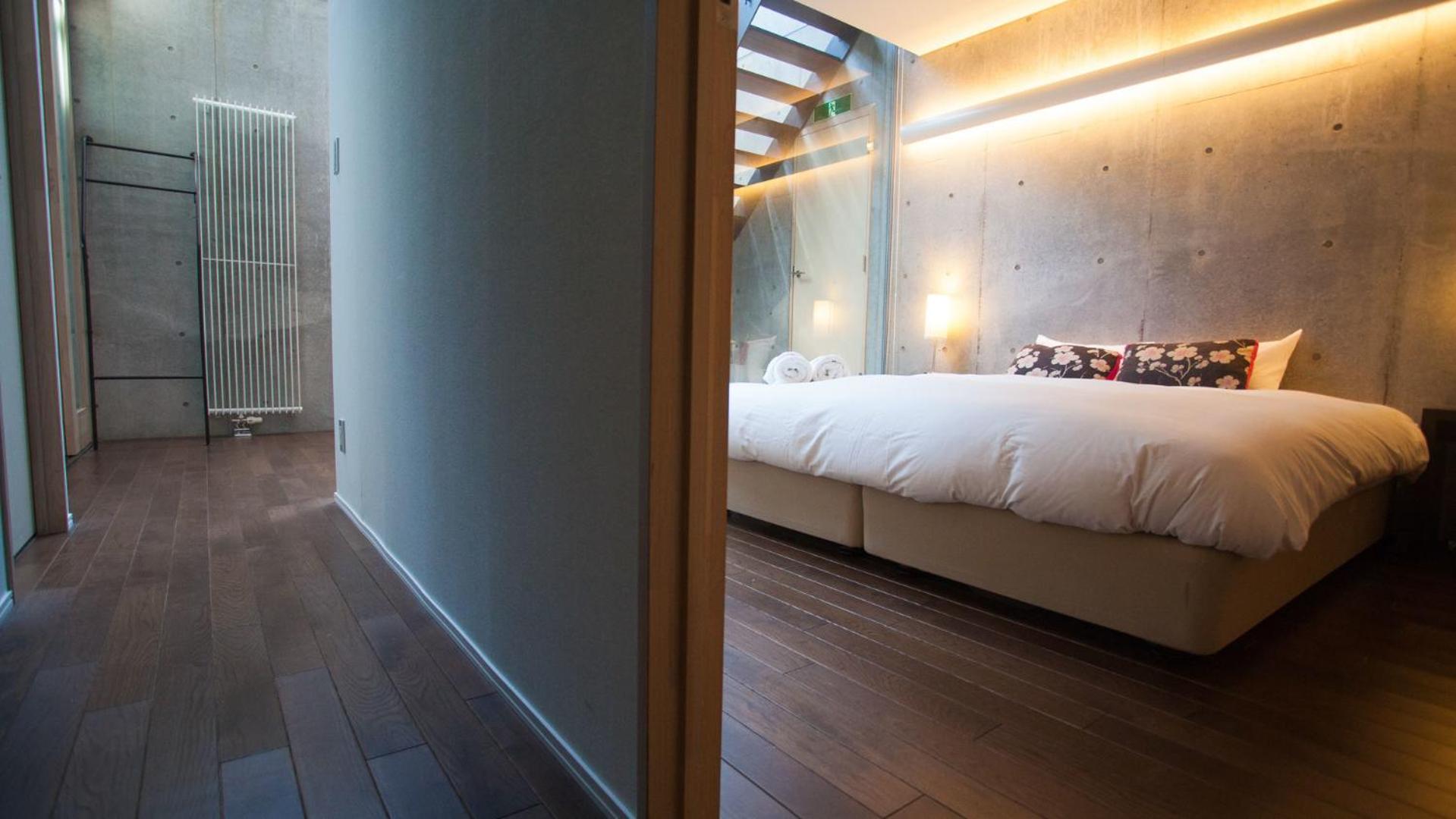 Full Circle Apartments