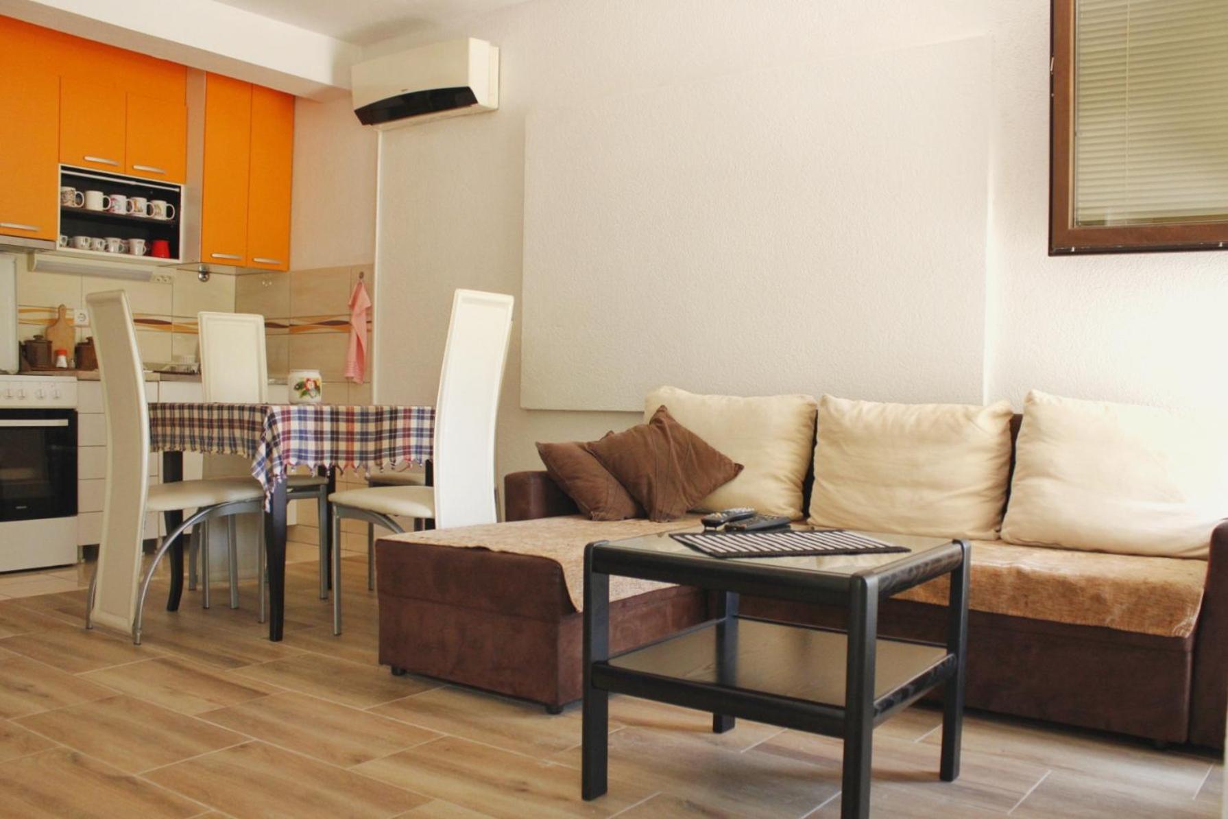 Zsh Apartment view 4