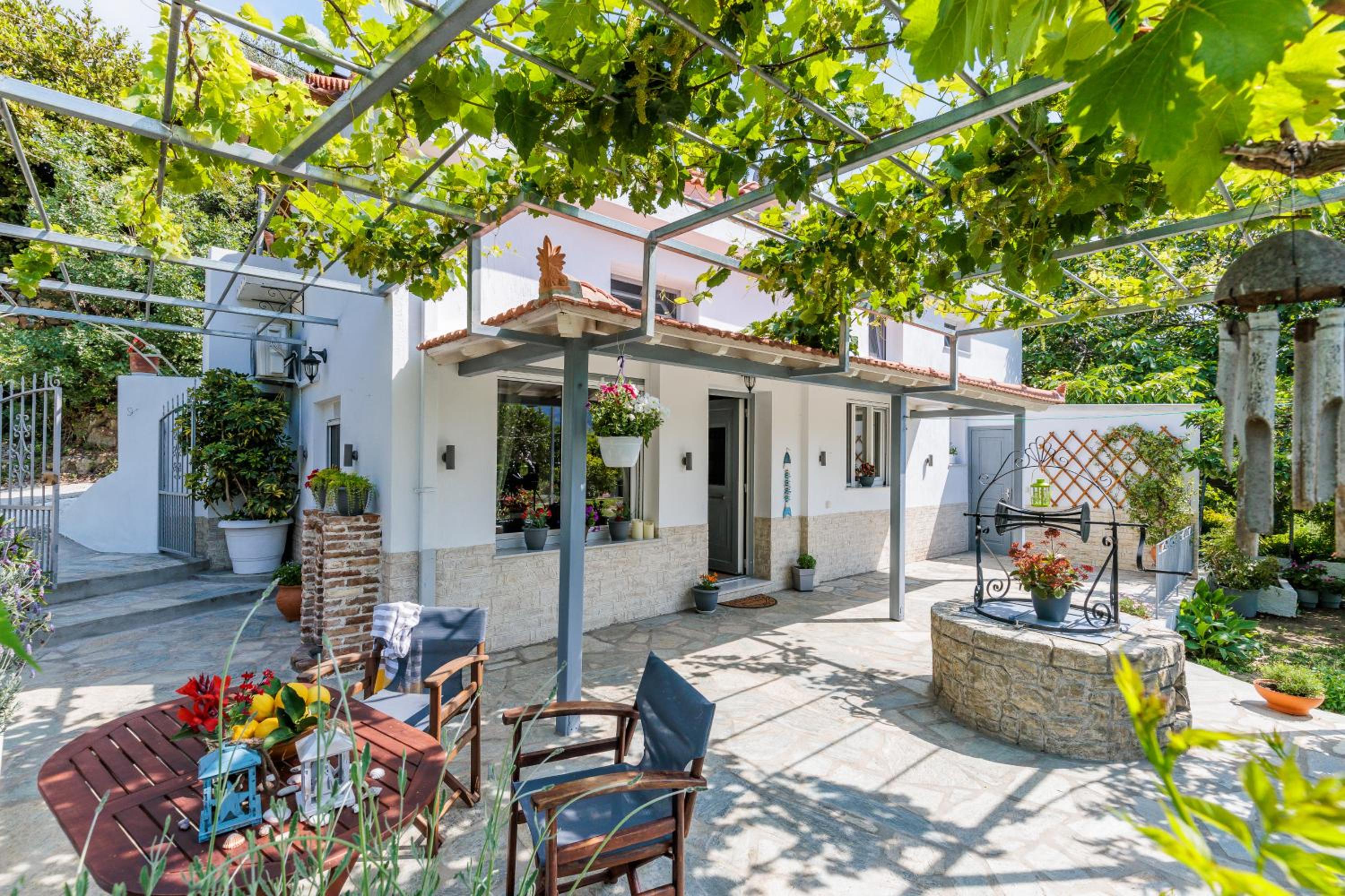 Karderina Cozy Cottage by the River view 5