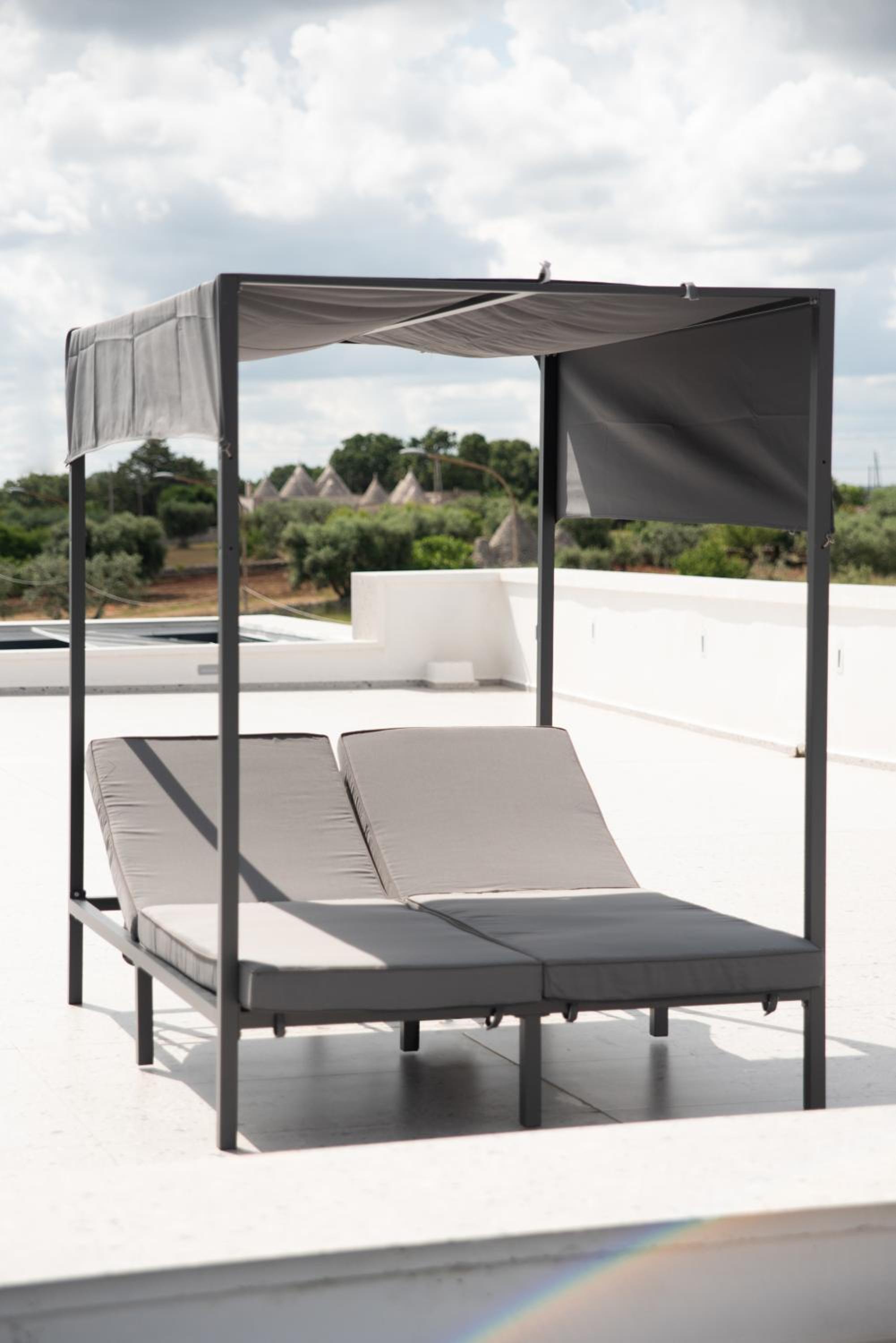 Lisetta Gardens Boutique & Suites view 4