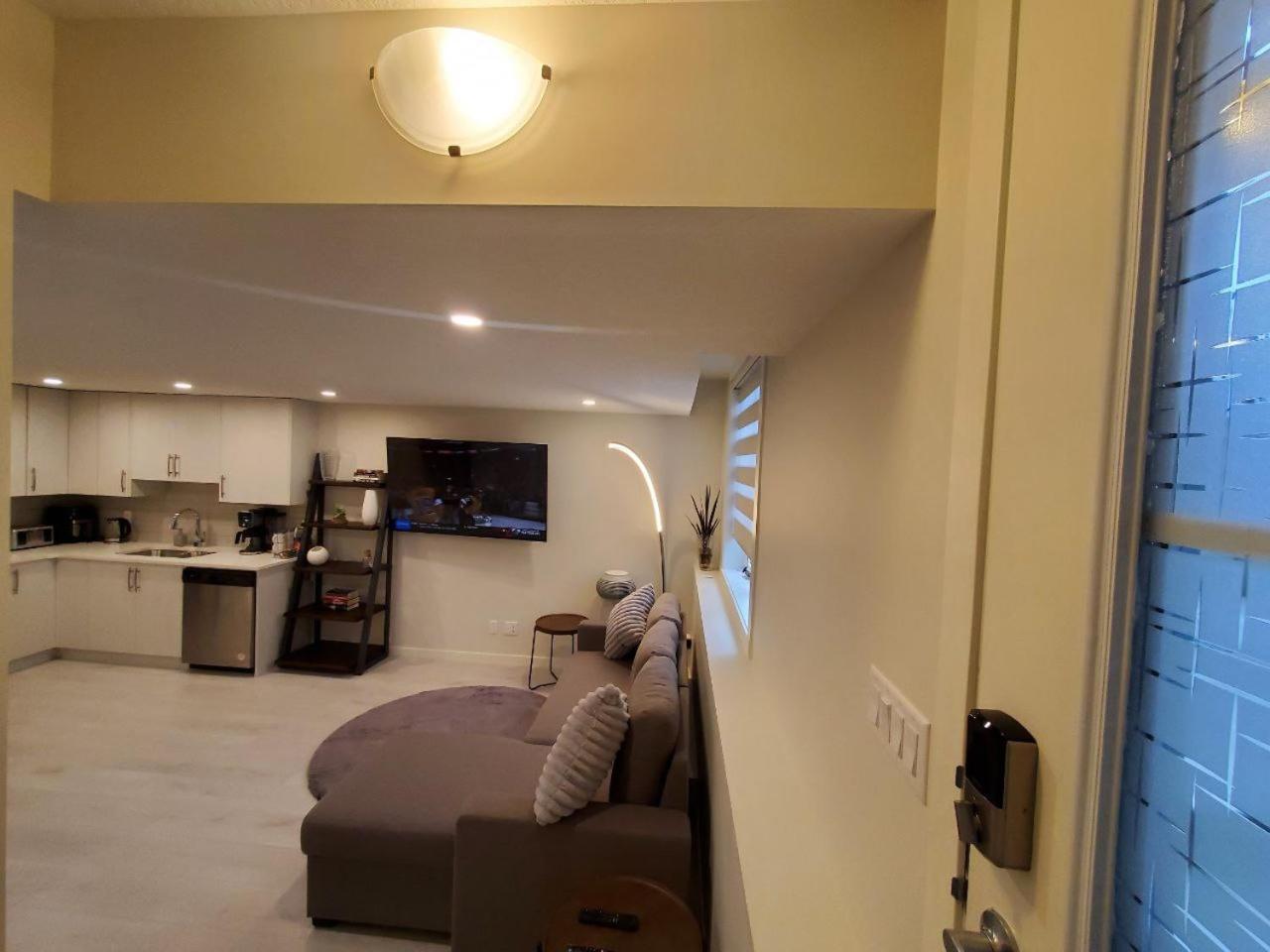 Cozy Rockland Park Unit+Parking