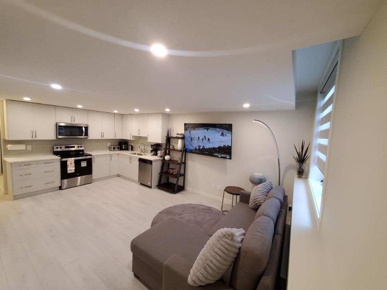 Cozy Rockland Park Unit+Parking