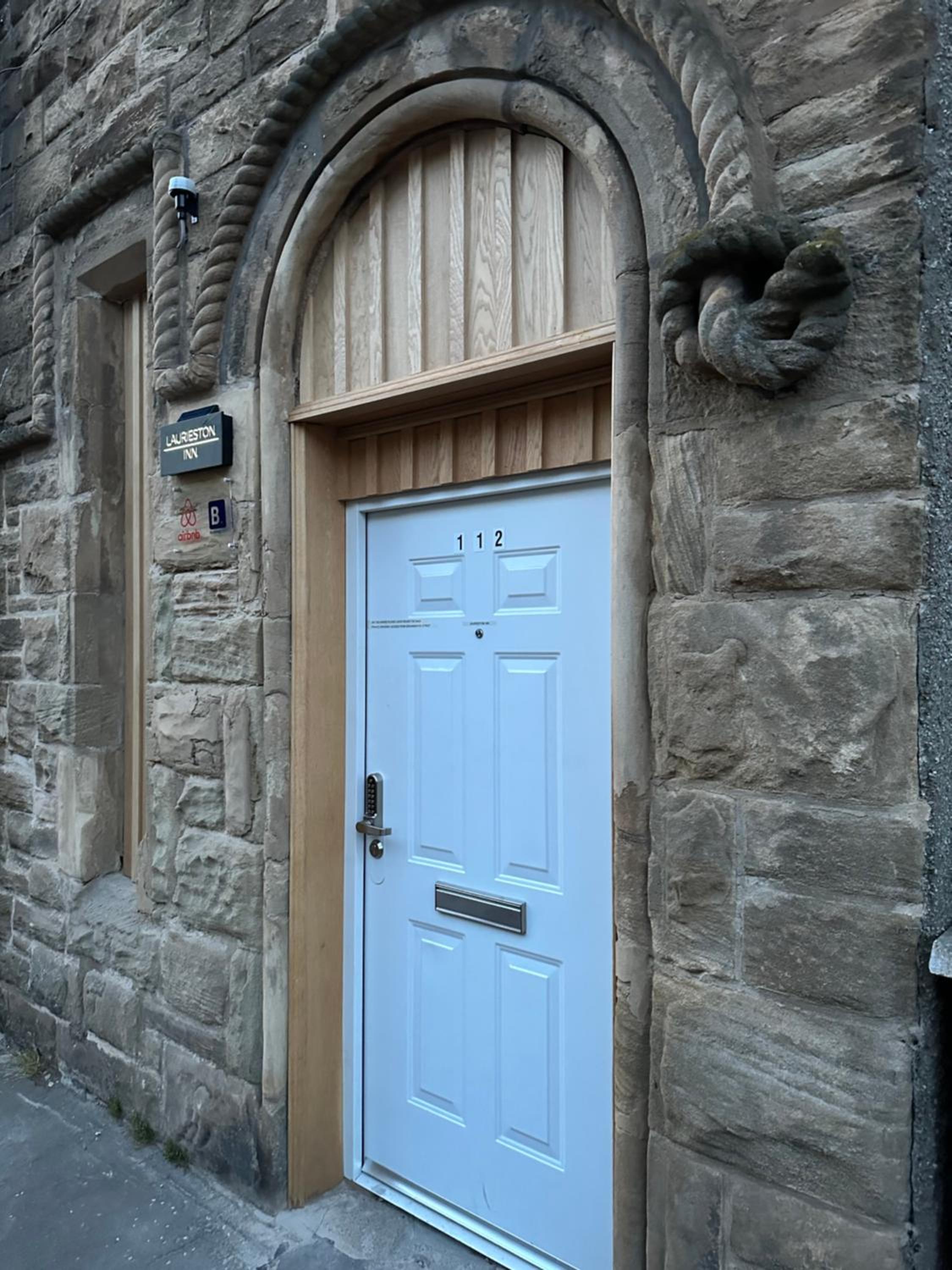 Laurieston Inn