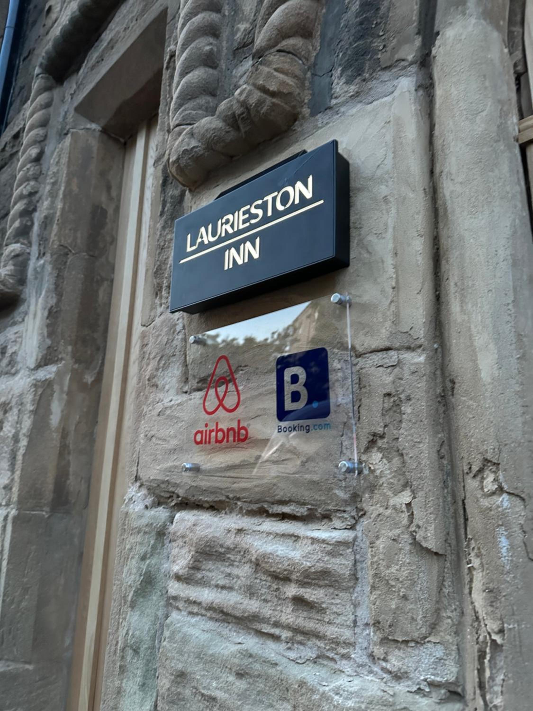 Laurieston Inn