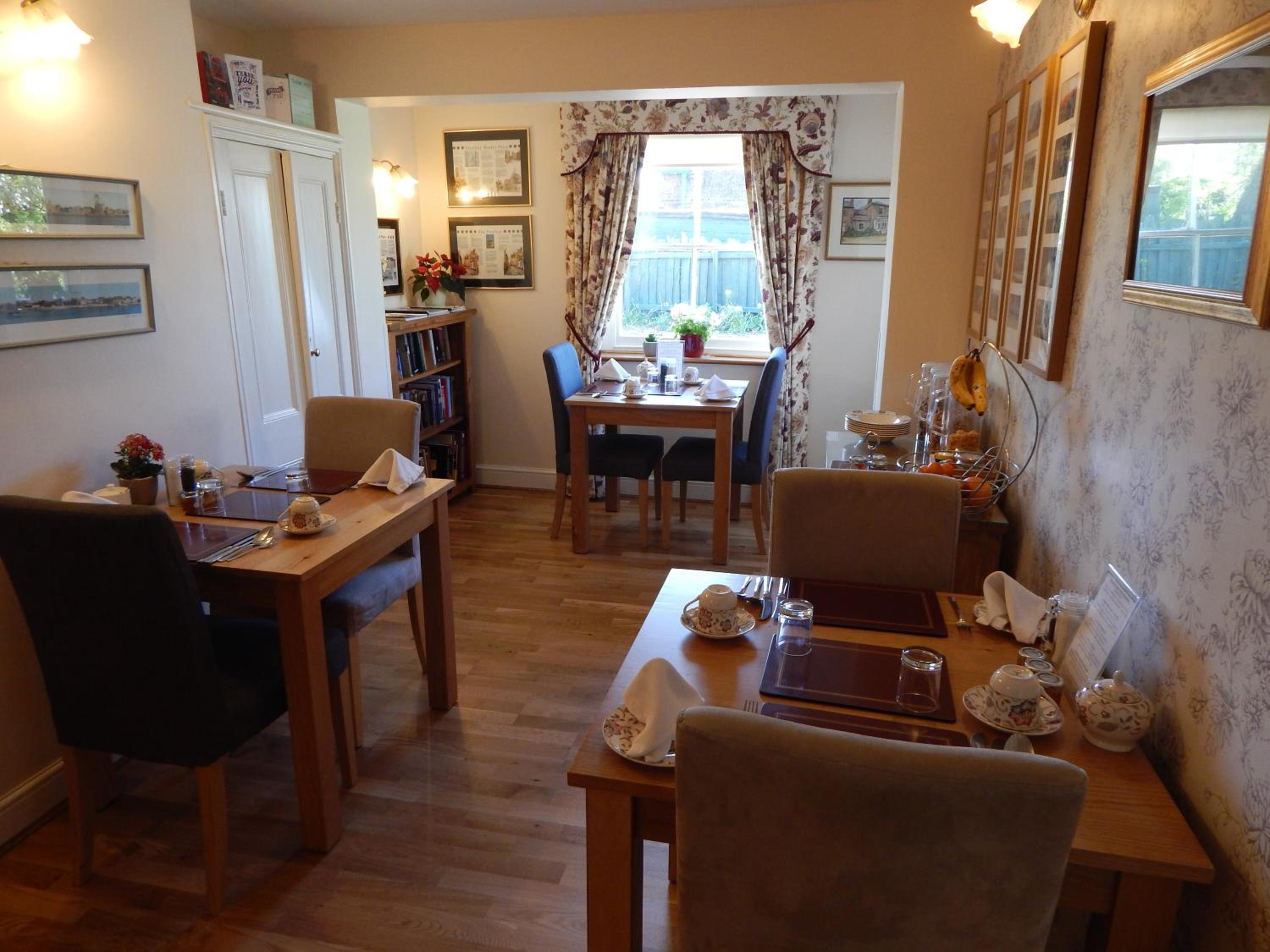 Kings Lynn Vacations - Fairlight Lodge - Property Image 7