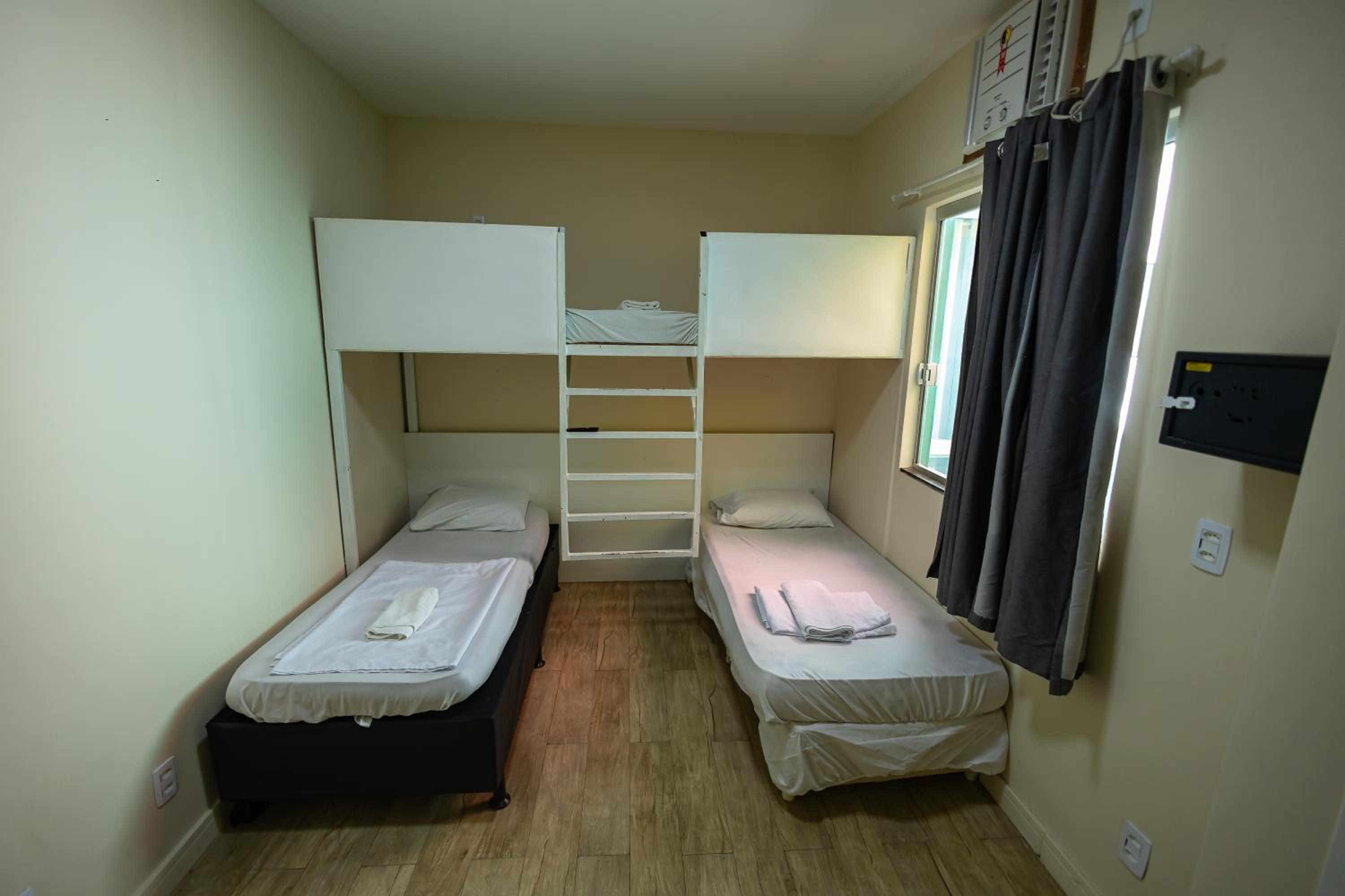 Apartamento com varanda em Copacabana