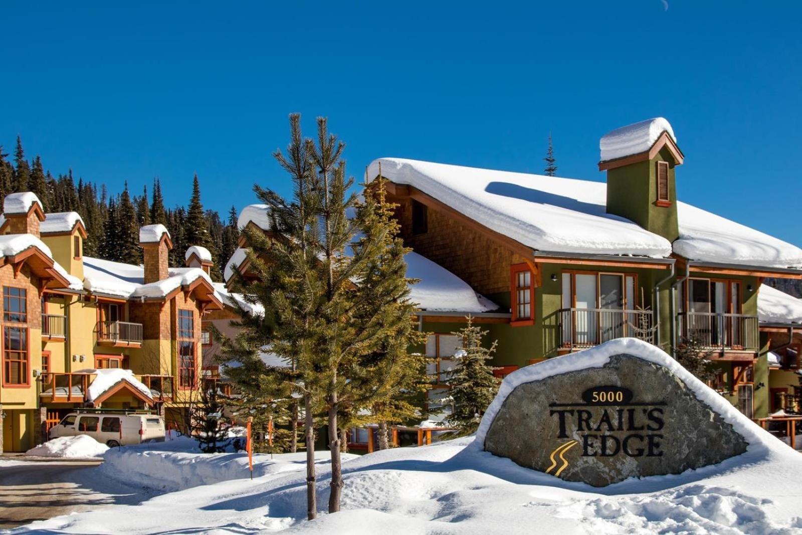 Sun Peaks Vacations - Trails Edge 17 By Bear Country - Property Image 6