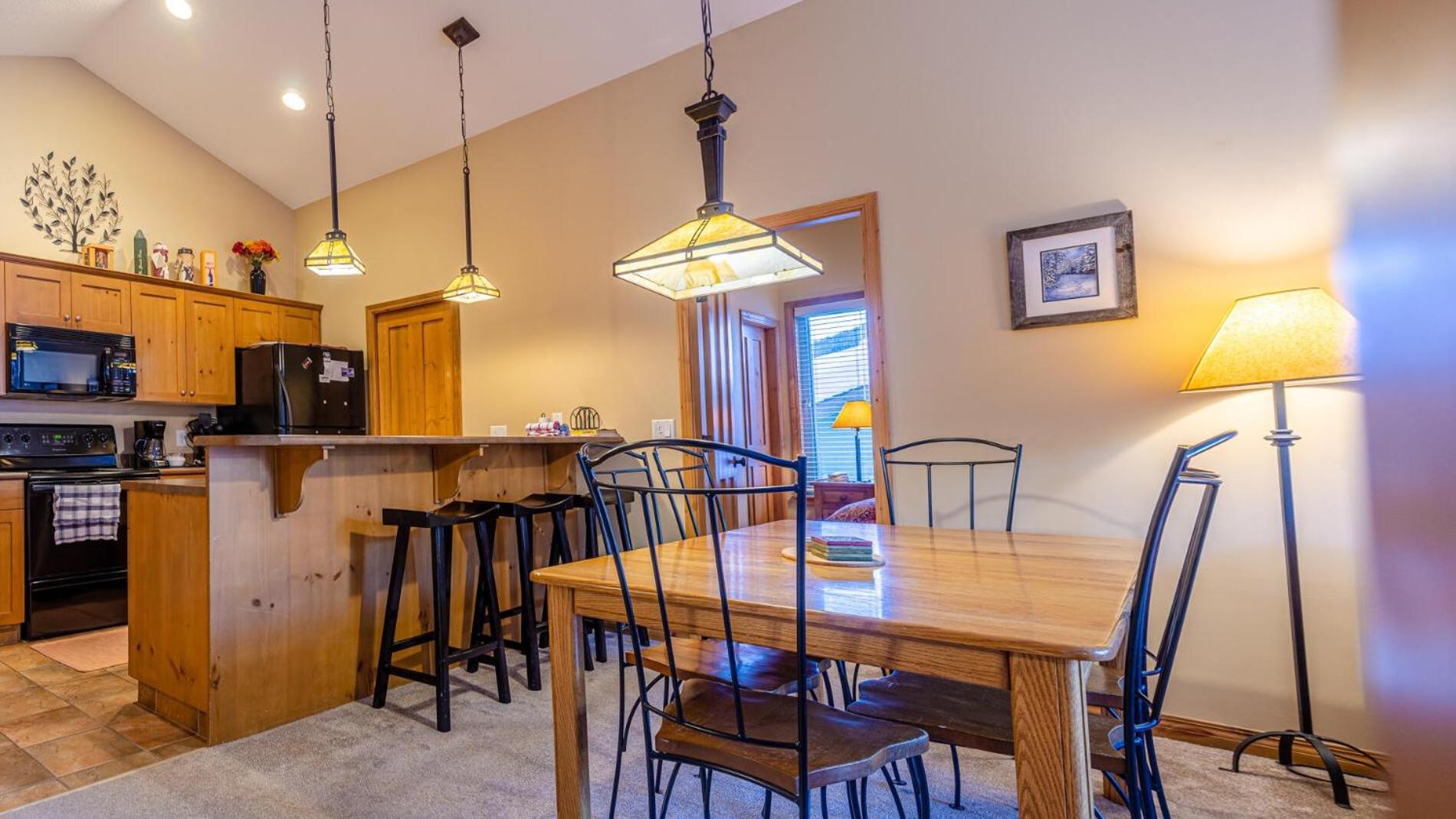 Sun Peaks Vacations - Crystal Forest 54 By Bear Country - Property Image 28