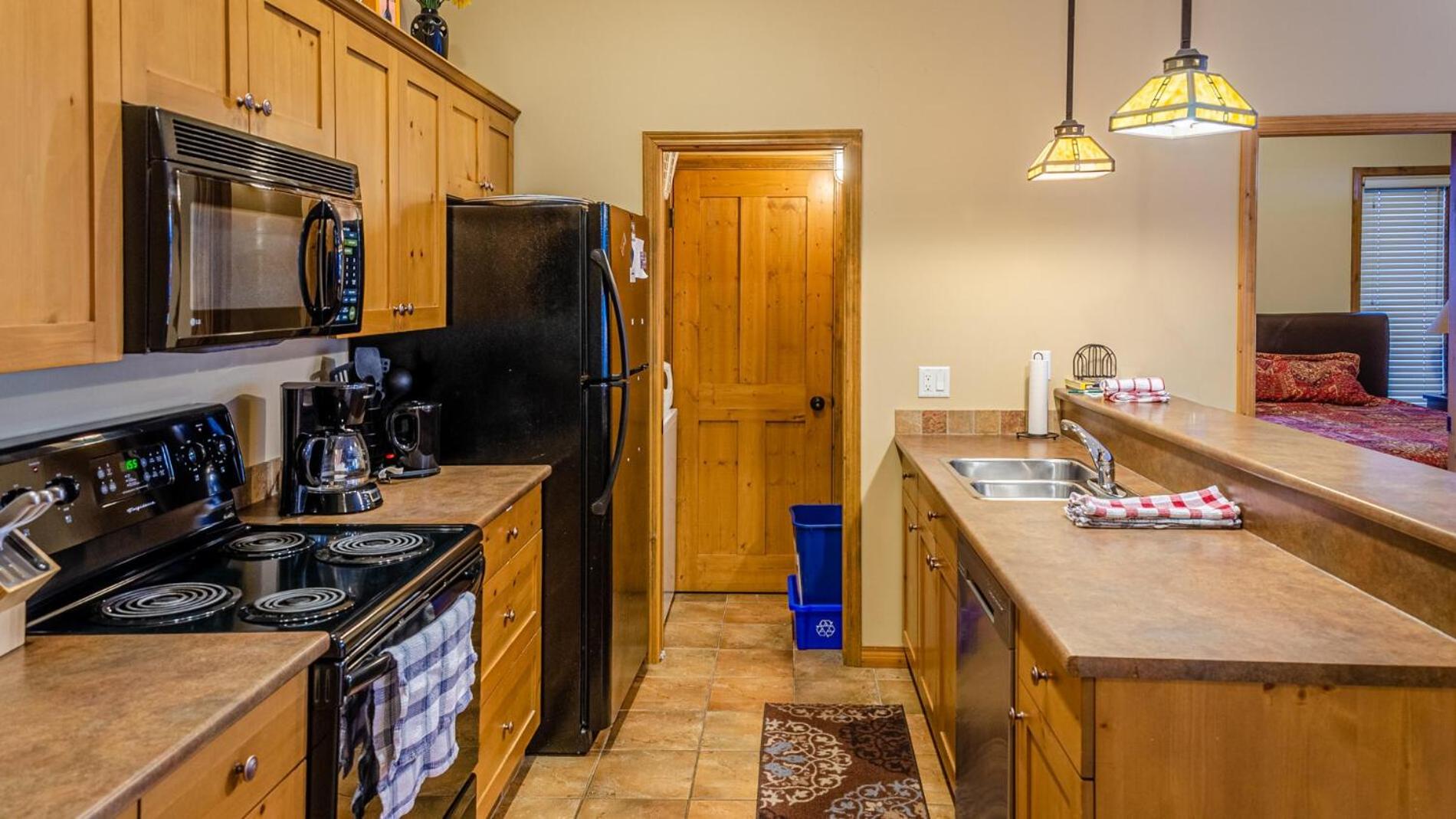 Sun Peaks Vacations - Crystal Forest 54 By Bear Country - Property Image 25