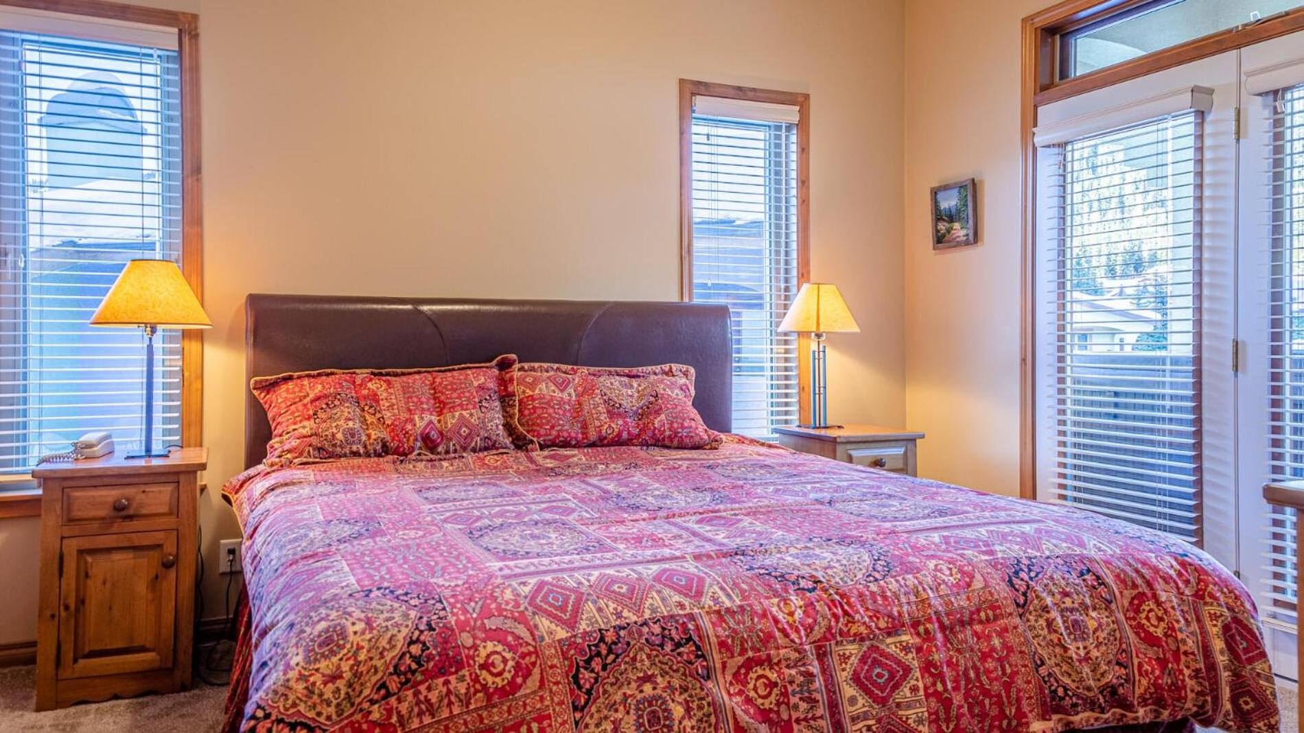Sun Peaks Vacations - Crystal Forest 54 By Bear Country - Property Image 22