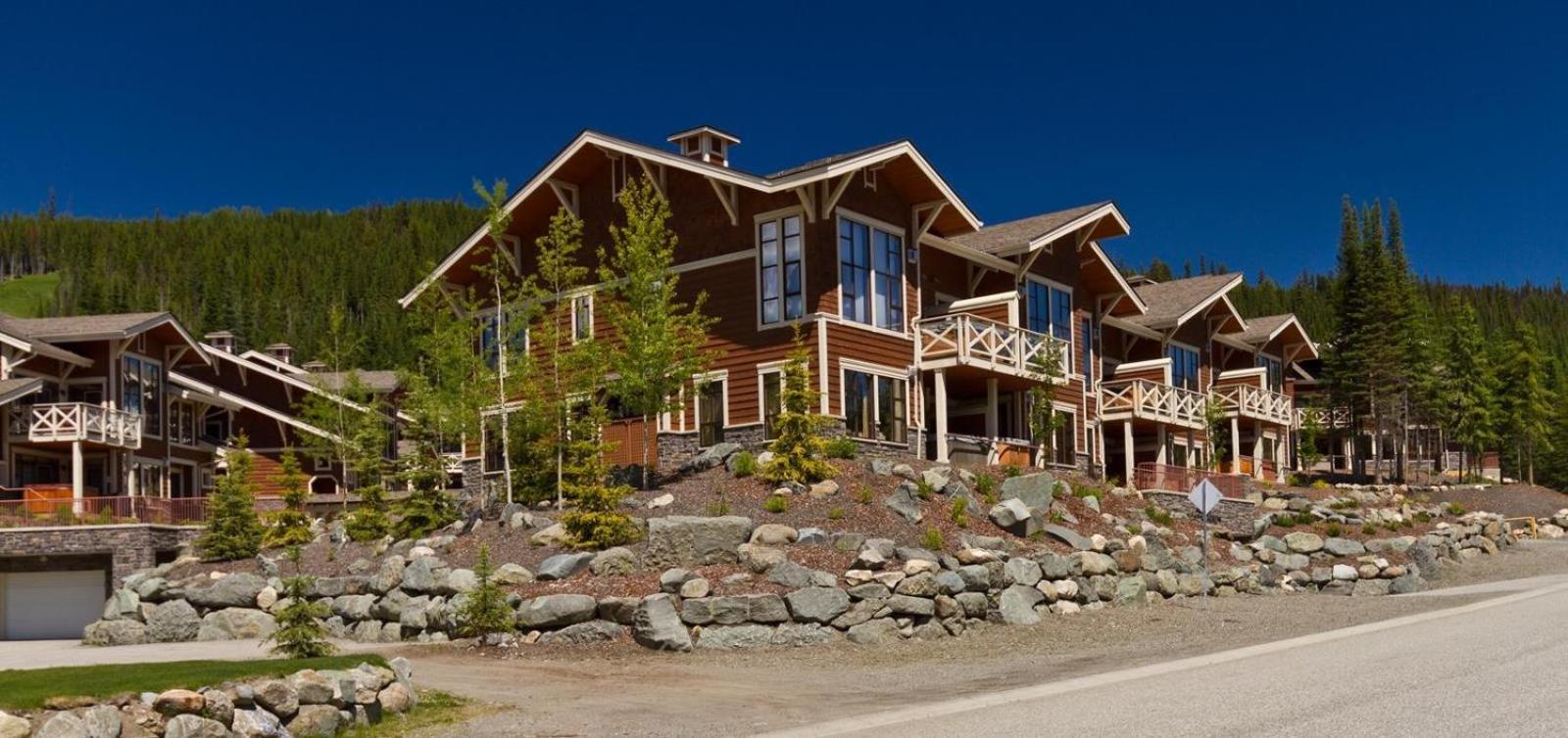 Sun Peaks Vacations - Stones Throw 11 By Bear Country - Property Image 16
