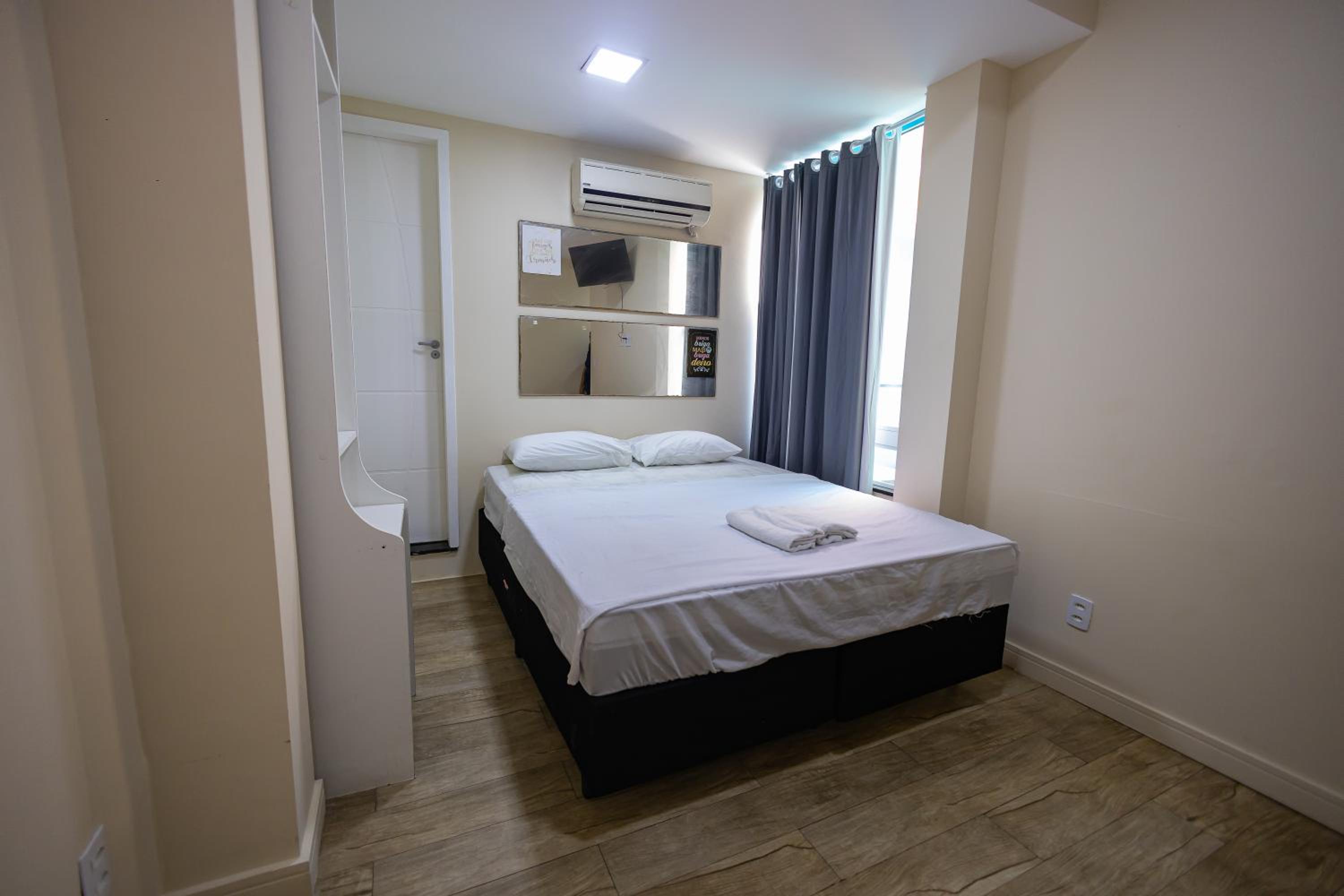 Apartamento com varanda em Copacabana