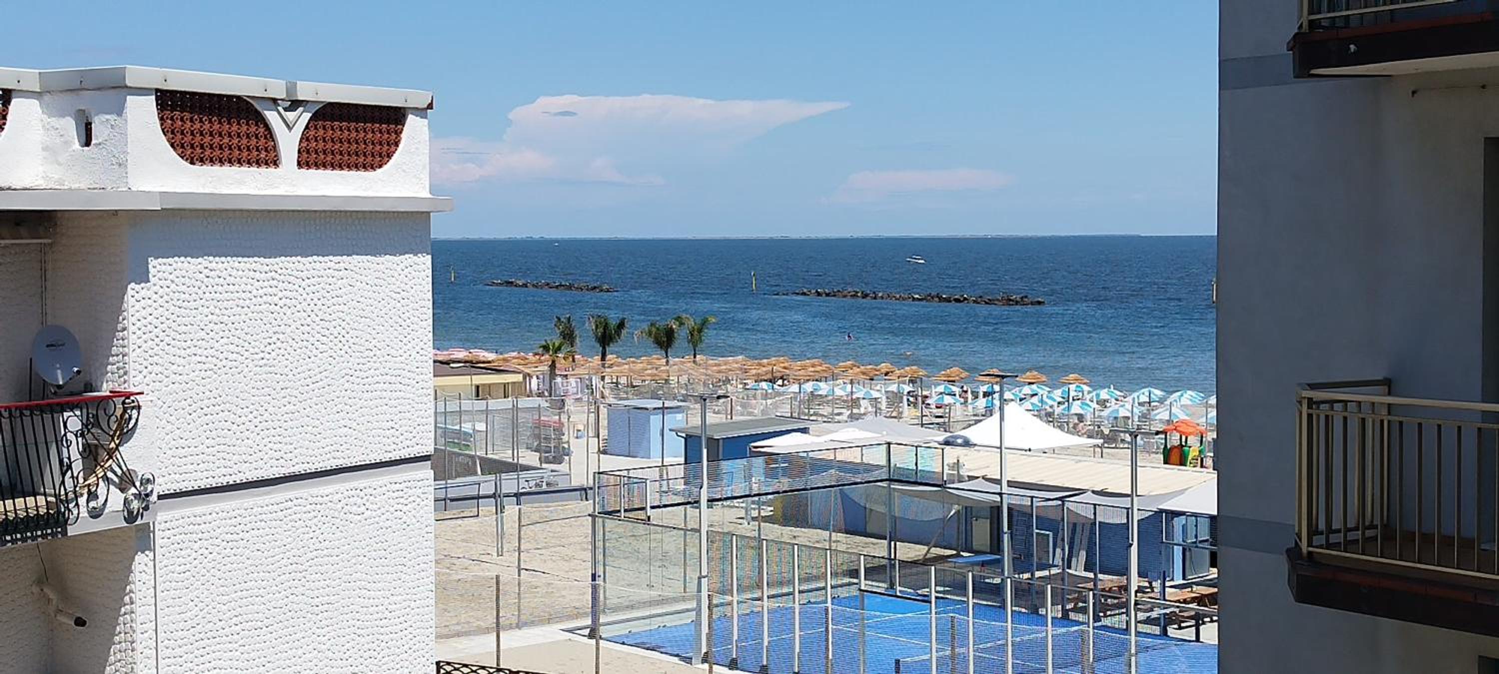 Pomposa Grand Premium sea view apartment