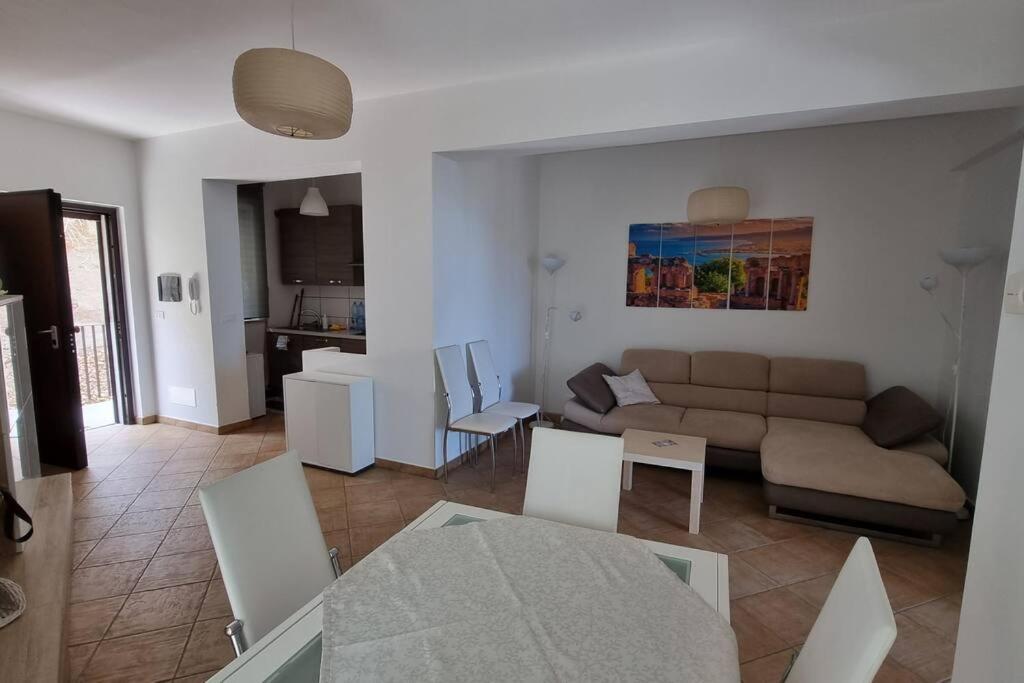 PHS Panoramic House Suite en Taormina — hotel room