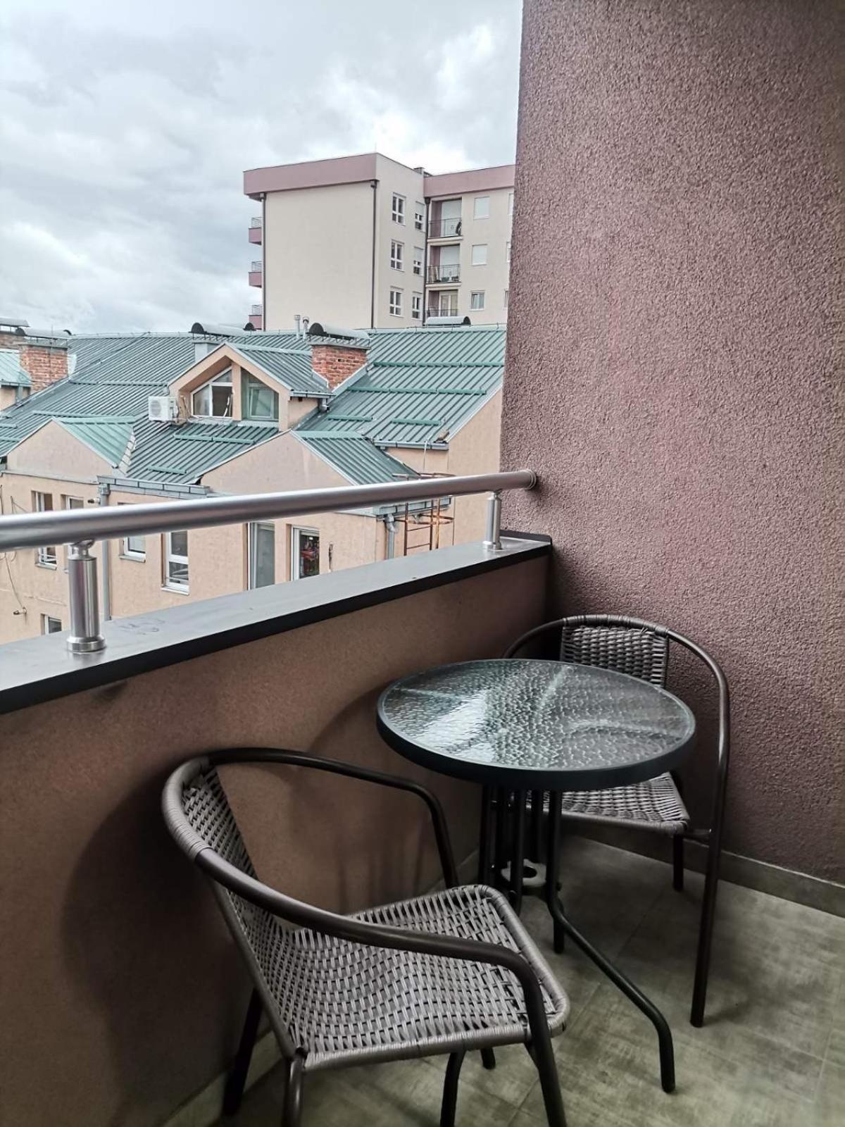 T lux apartman view 5