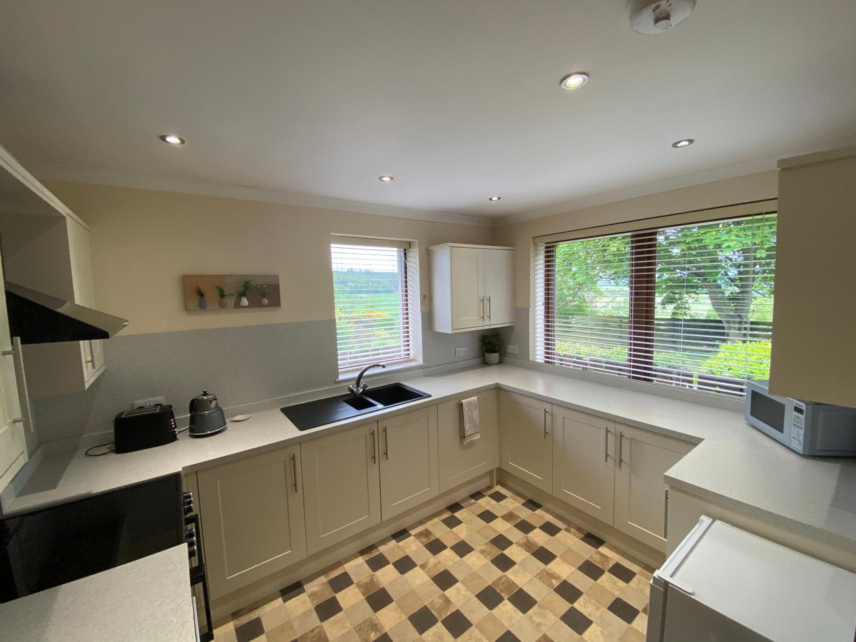 The Lodge at Woodend view 3