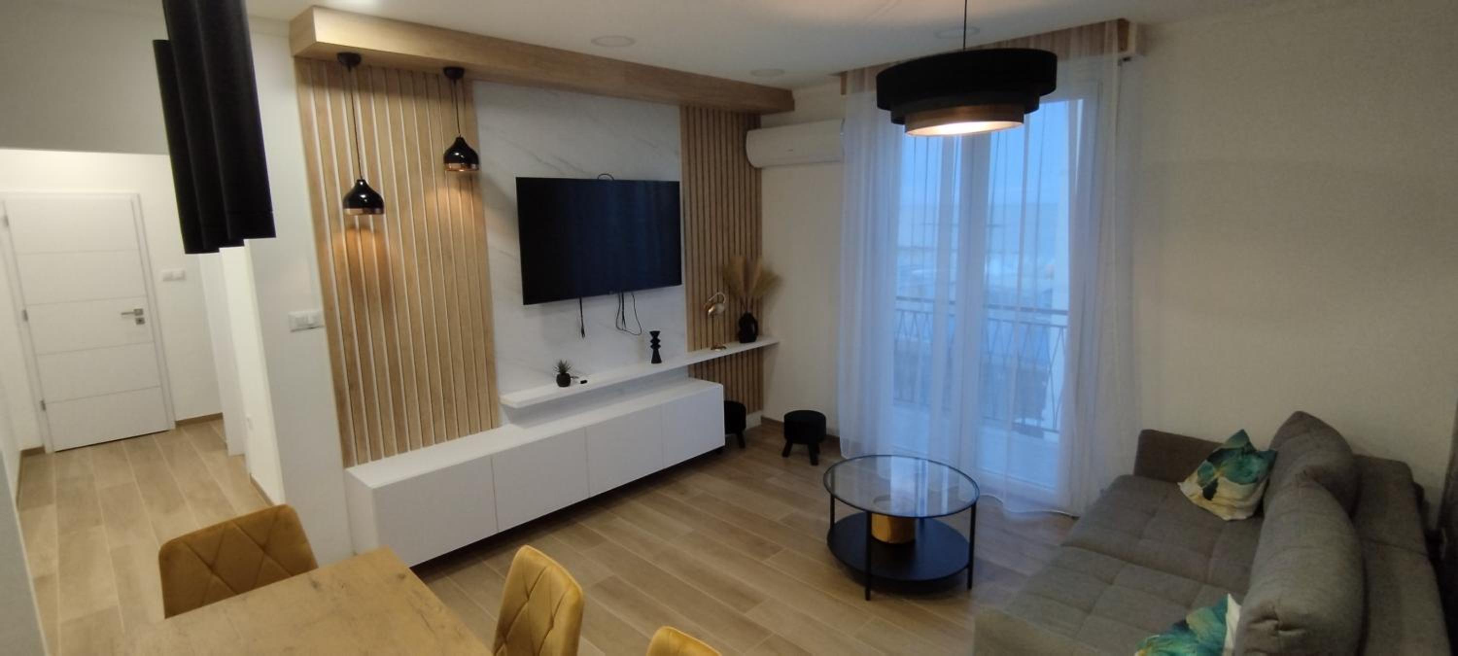 Pomposa Grand Premium sea view apartment