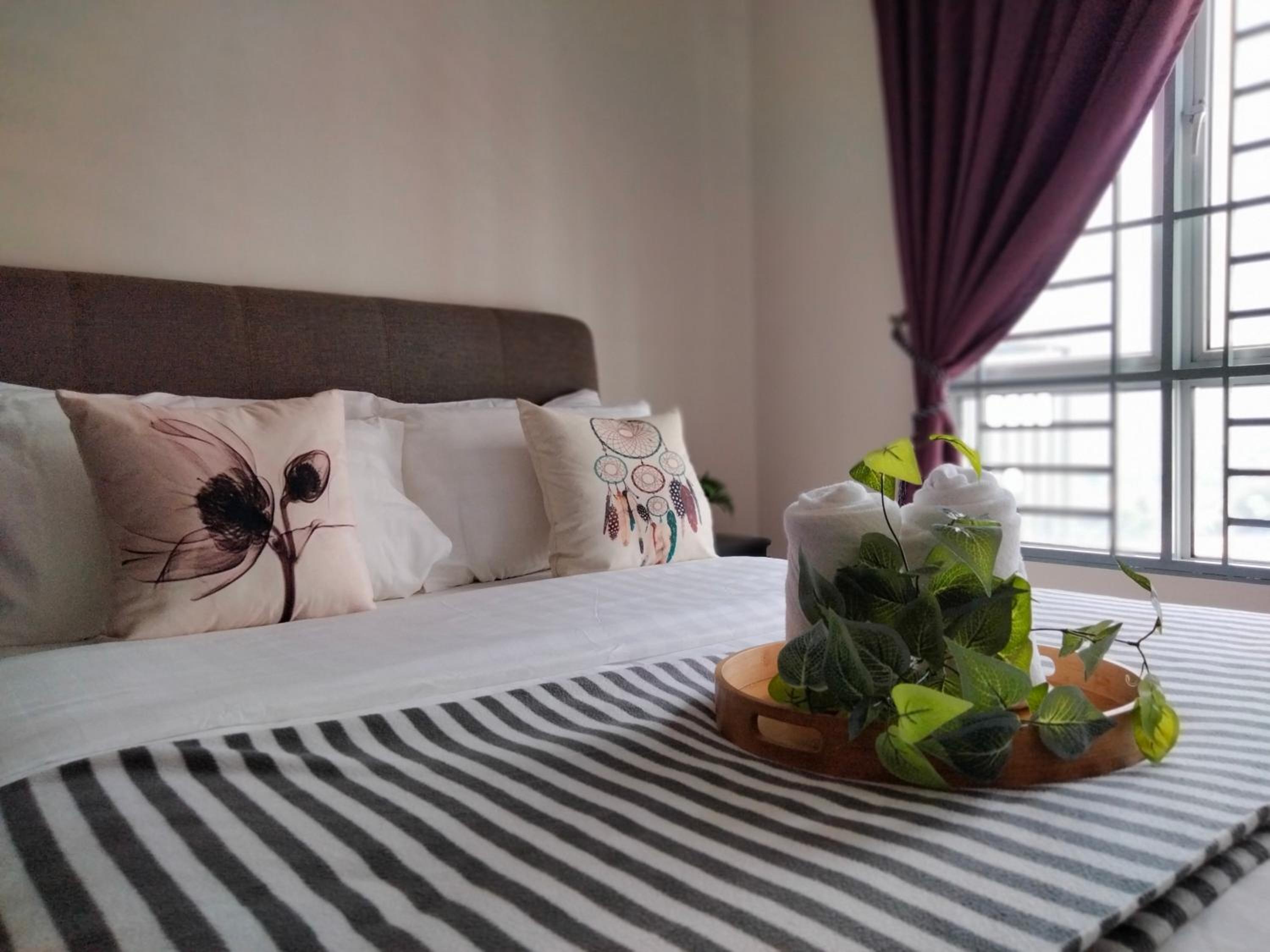 OUG Signature 3Br 6pax Old Klang Road