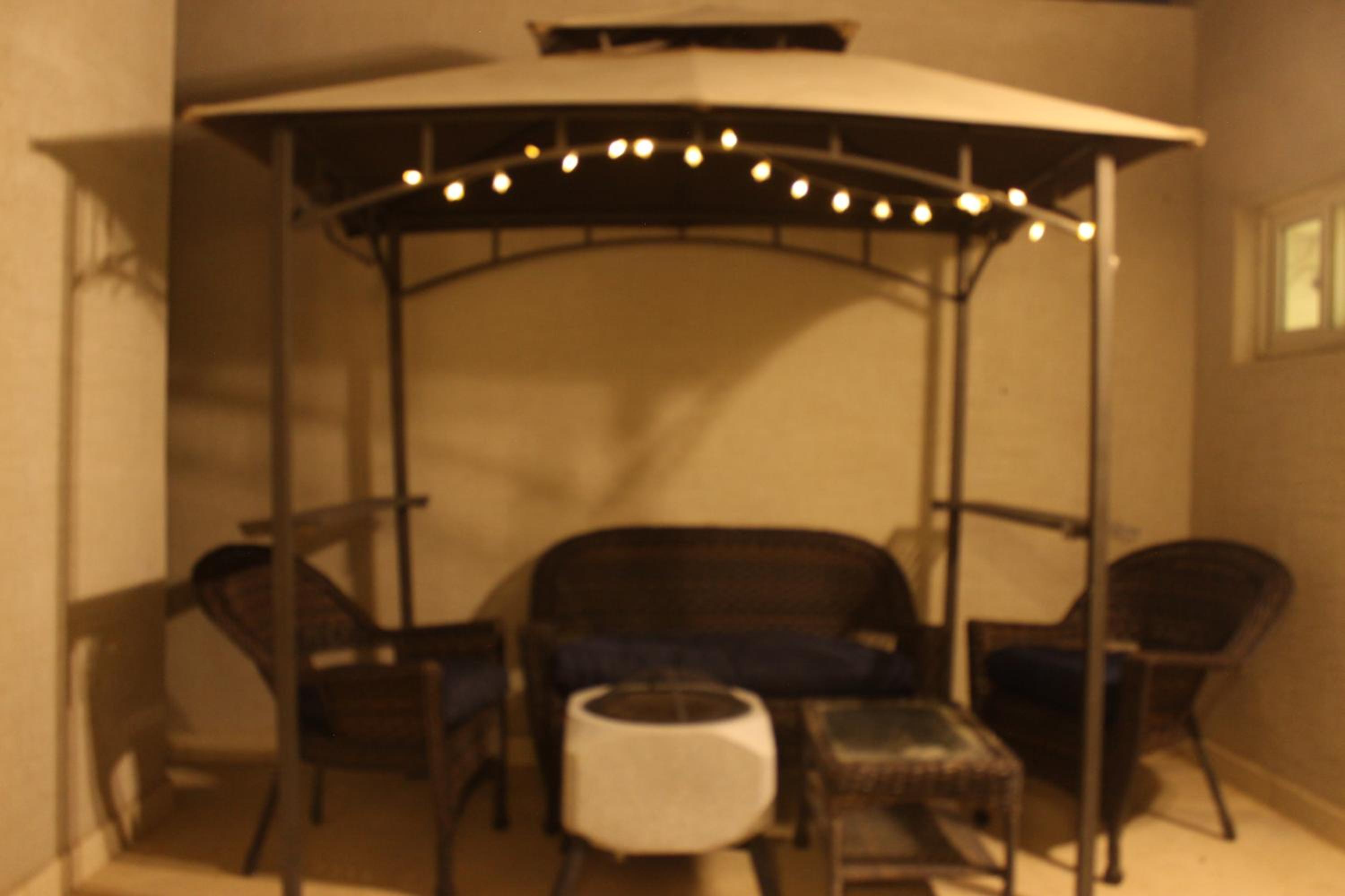 Cozy apartment, two bedroom, full kitchen