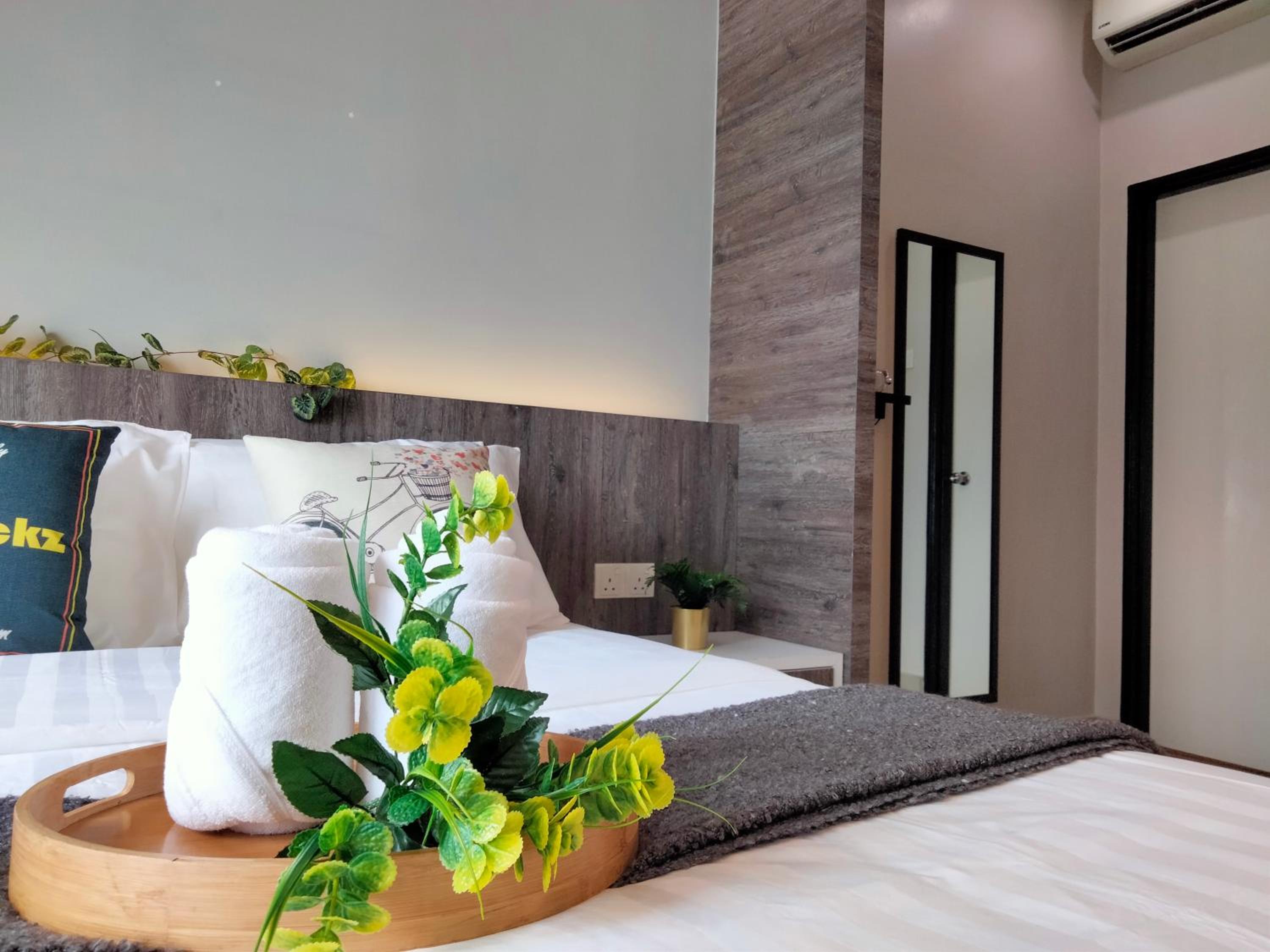 OUG Signature 3Br 6pax Old Klang Road
