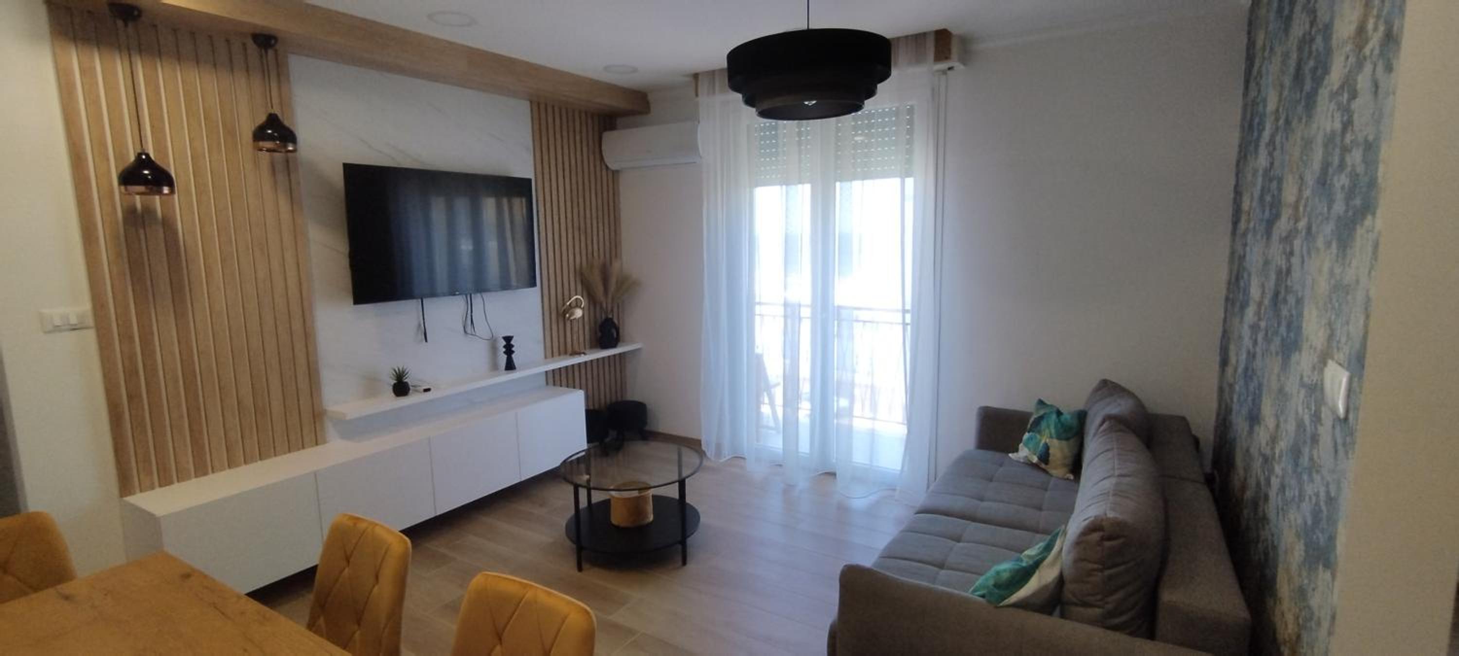 Pomposa Grand Premium sea view apartment