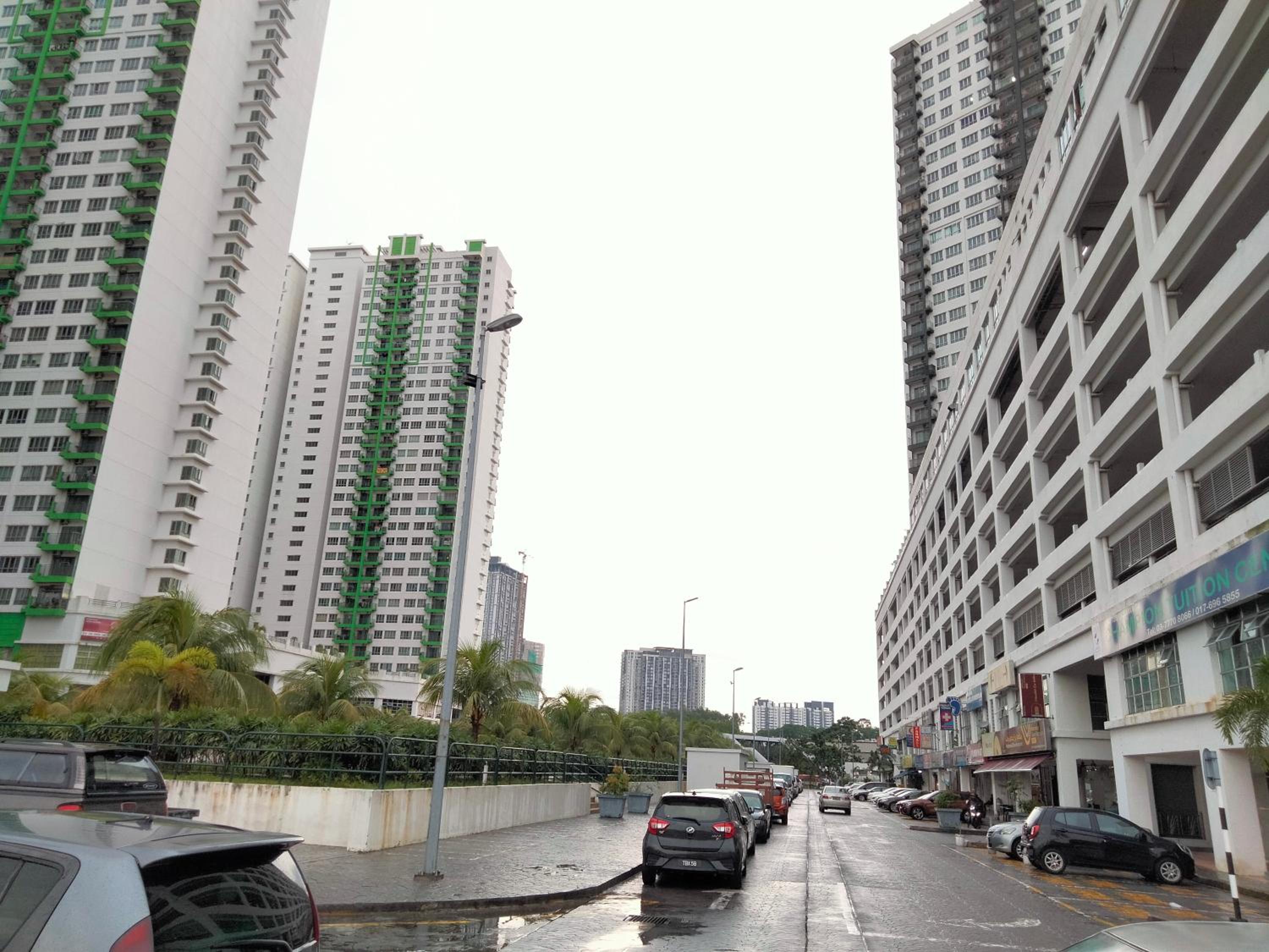 OUG Signature 3Br 6pax Old Klang Road