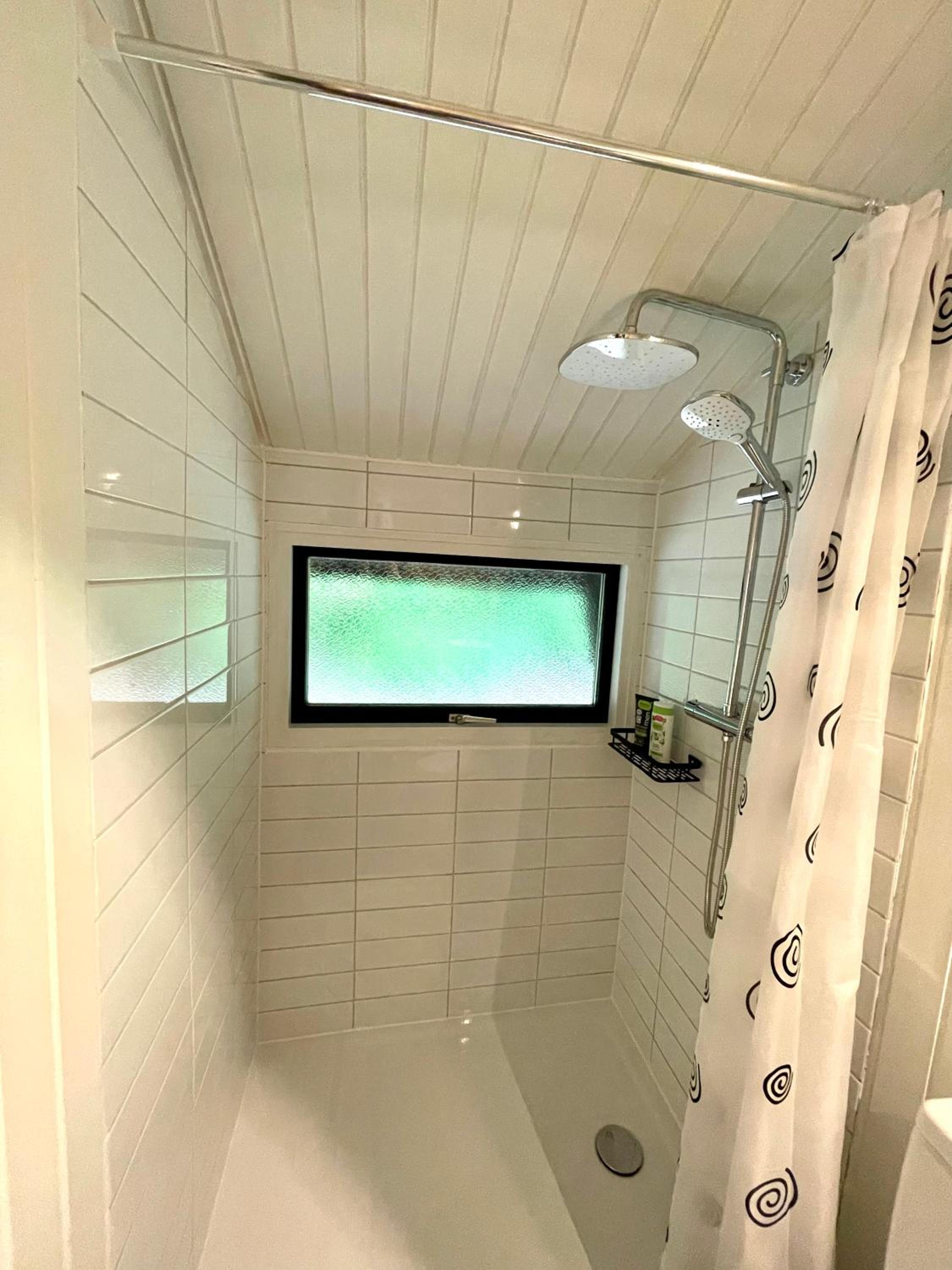 Ferienhaus Kleine Auszeit in der Natur mit Kamin, Yogamatten, schöne Küche