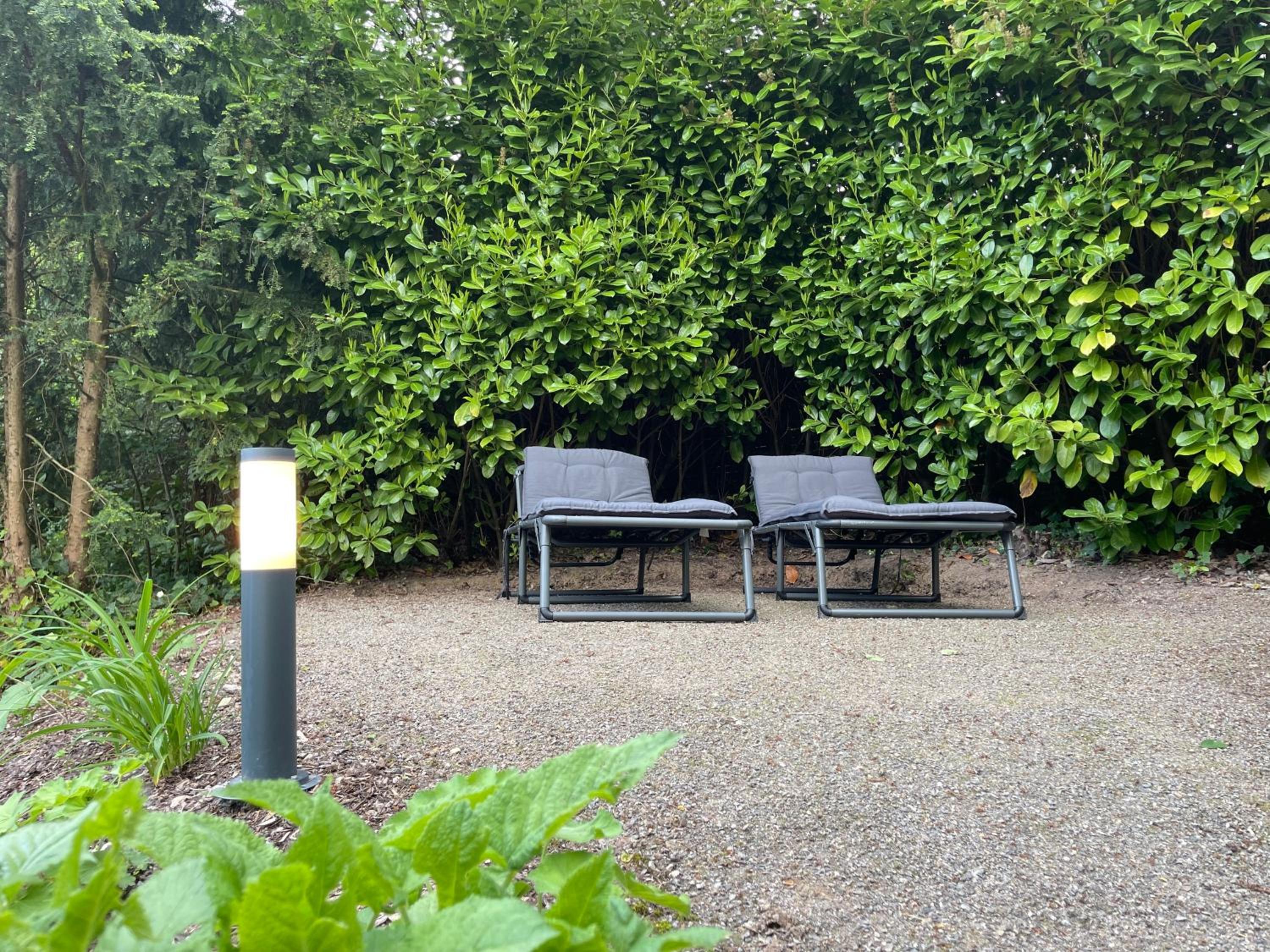Ferienhaus Kleine Auszeit in der Natur mit Kamin, Yogamatten, schöne Küche