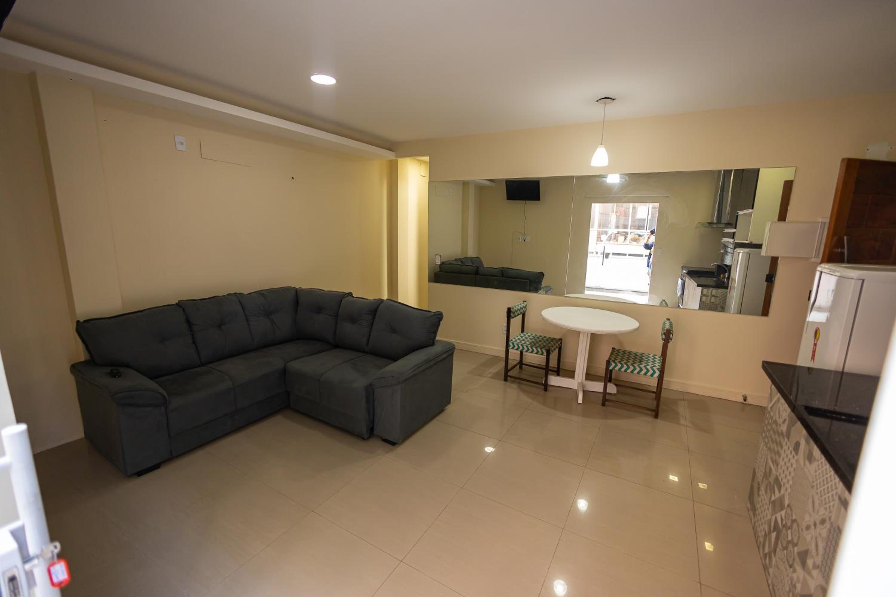Apartamento com varanda em Copacabana
