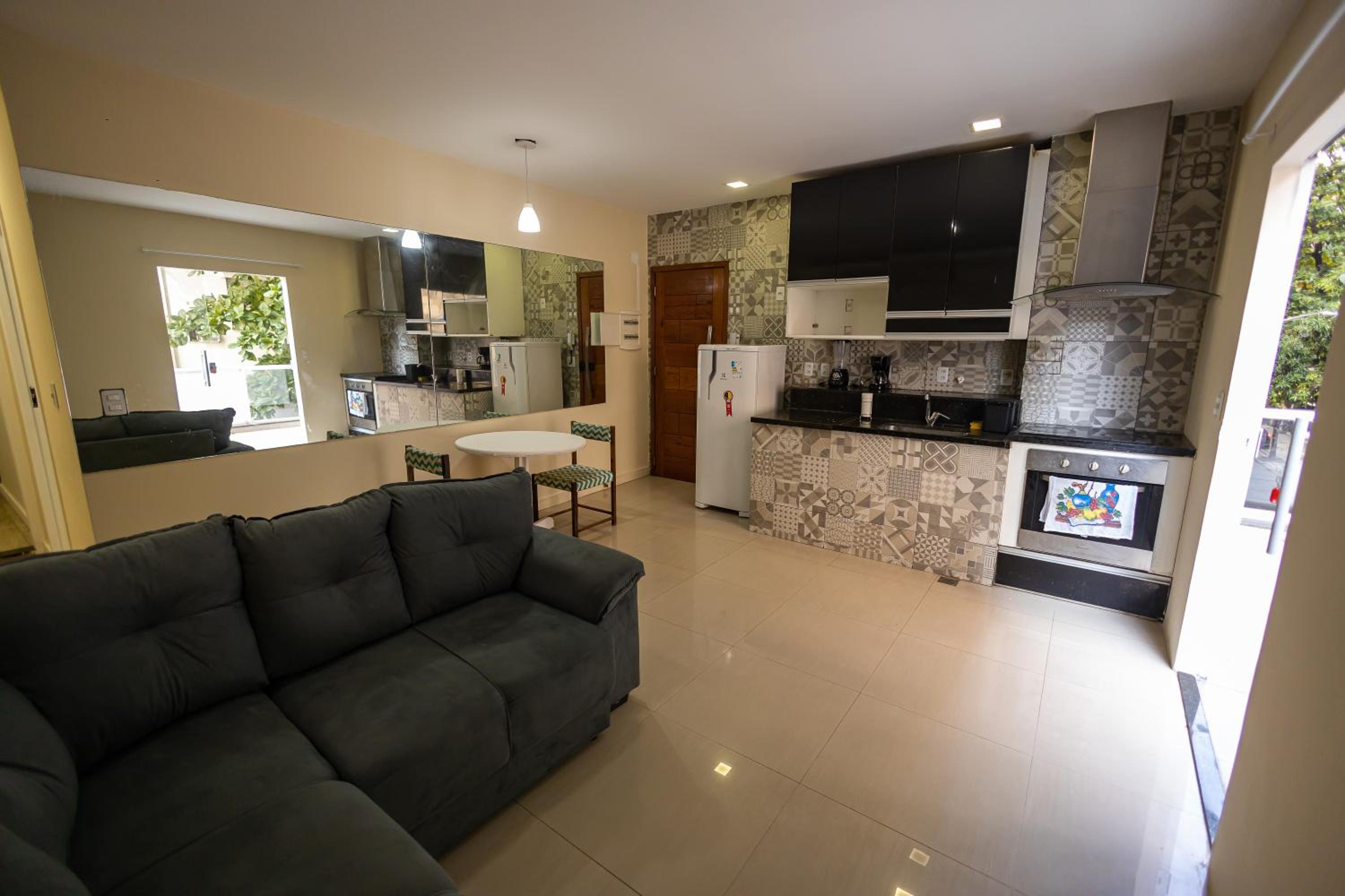 Apartamento com varanda em Copacabana