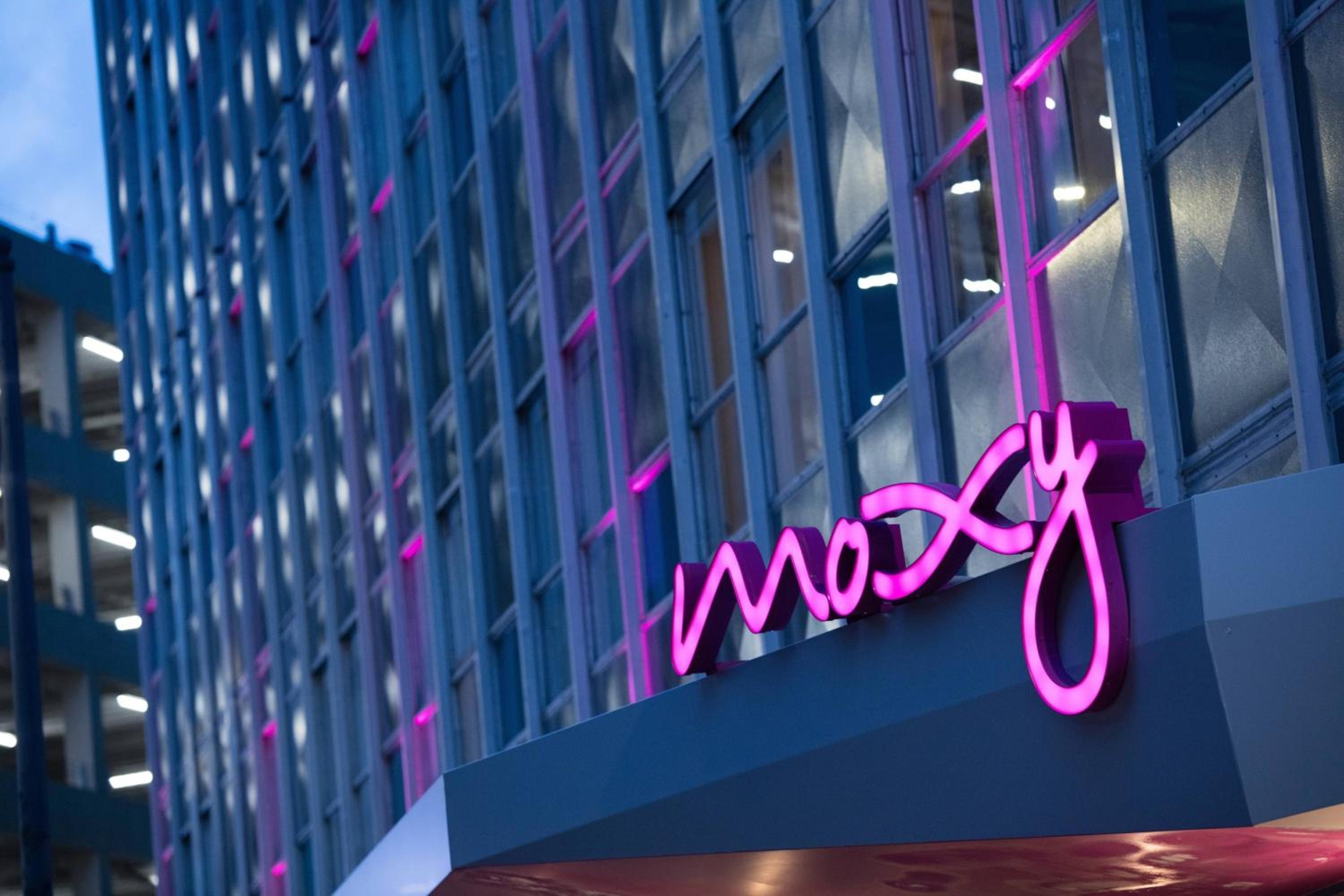 Hotel MOXY New Orleans Downtown/French Quarter Area - Image 1