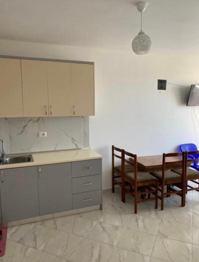 Shengjin Apartment property
