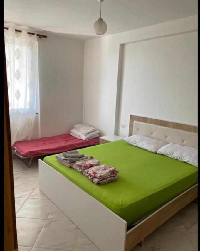 Shengjin Apartment property