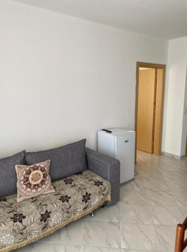 Shengjin Apartment property