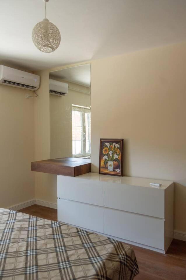 Sea & Mountain Lukove Apartment