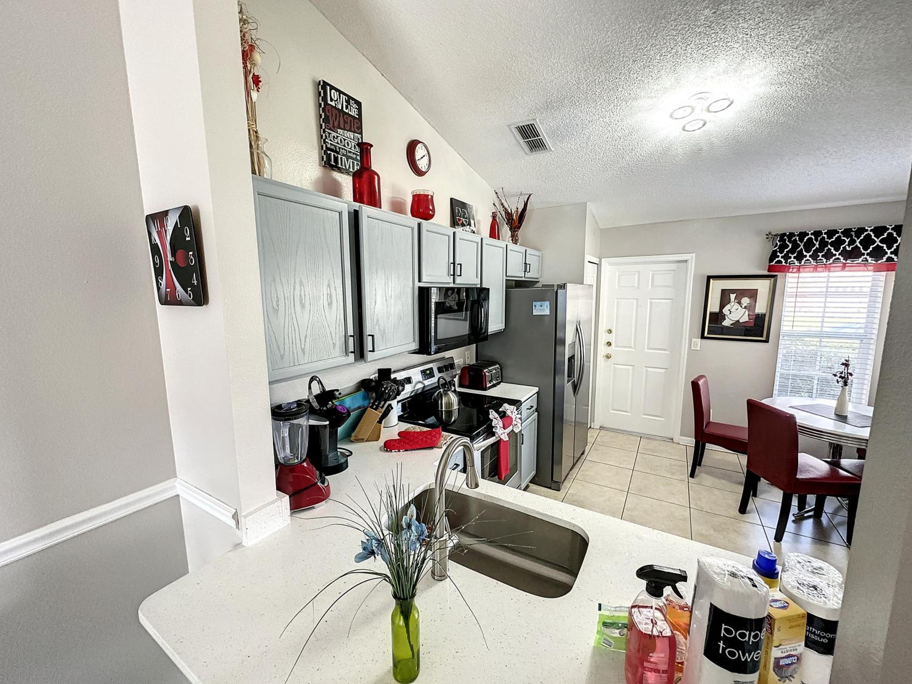 5 star on other sites See why Golf games pool hot tub 4m Disney sun deck Free Snacks