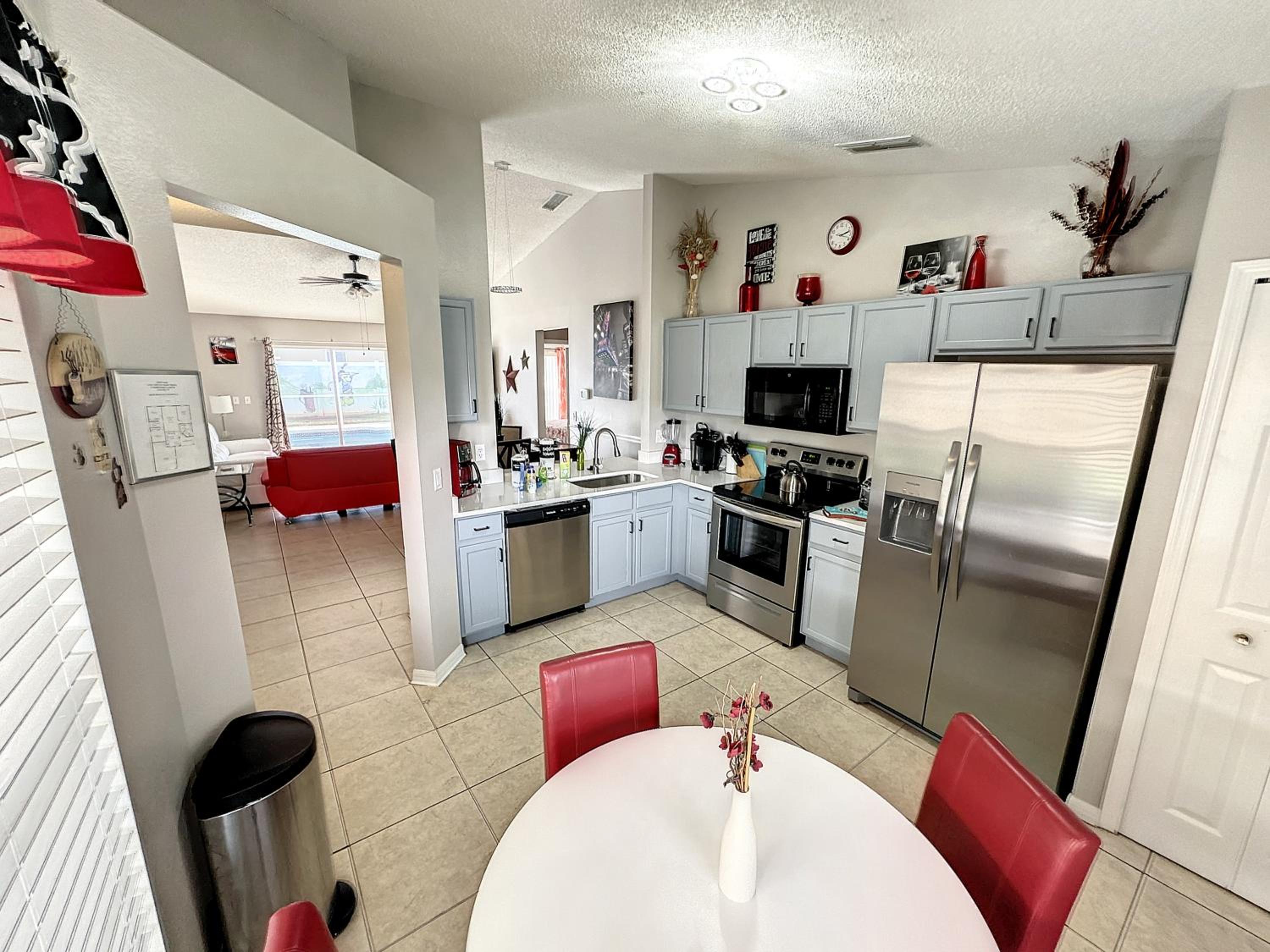 5 star on other sites See why Golf games pool hot tub 4m Disney sun deck Free Snacks