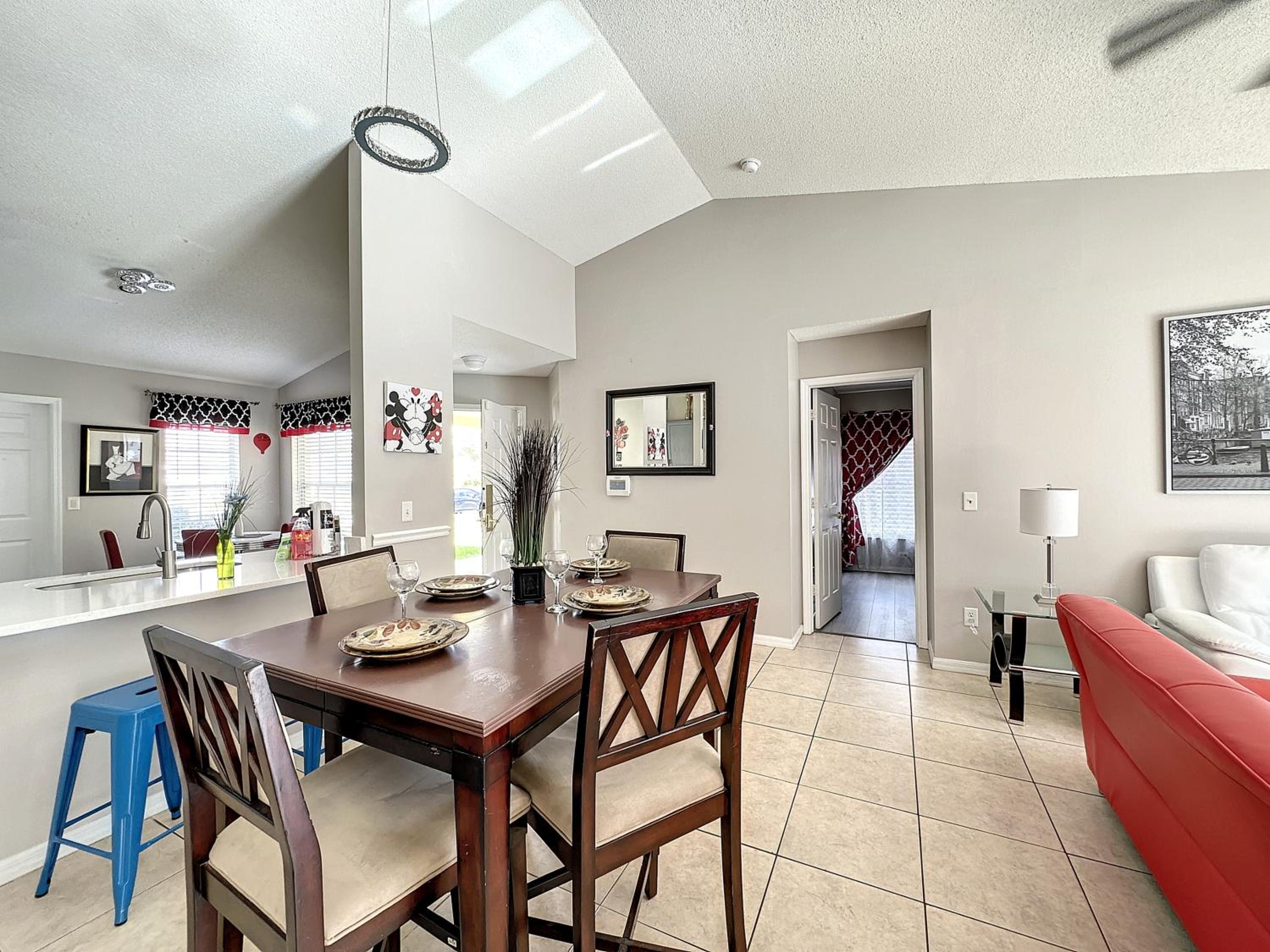 5 star on other sites See why Golf games pool hot tub 4m Disney sun deck Free Snacks