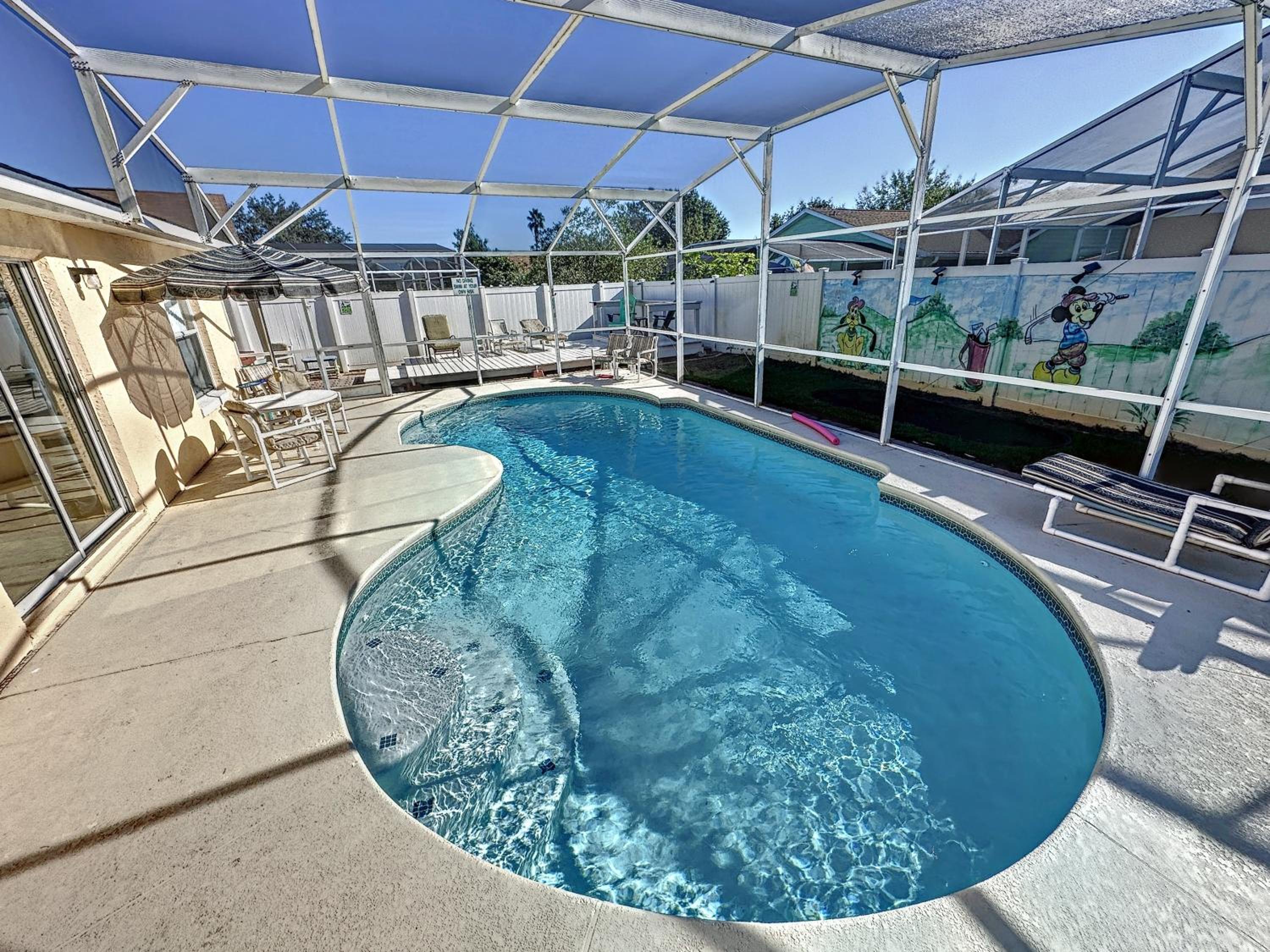 5 star on other sites See why Golf games pool hot tub 4m Disney sun deck Free Snacks