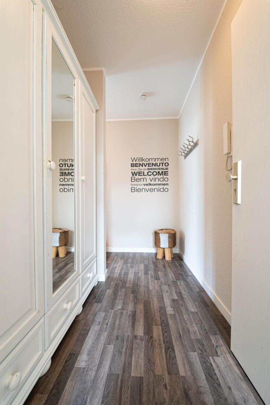 Ferienwohnung mit Balkon 500 m bis zum Strand VB