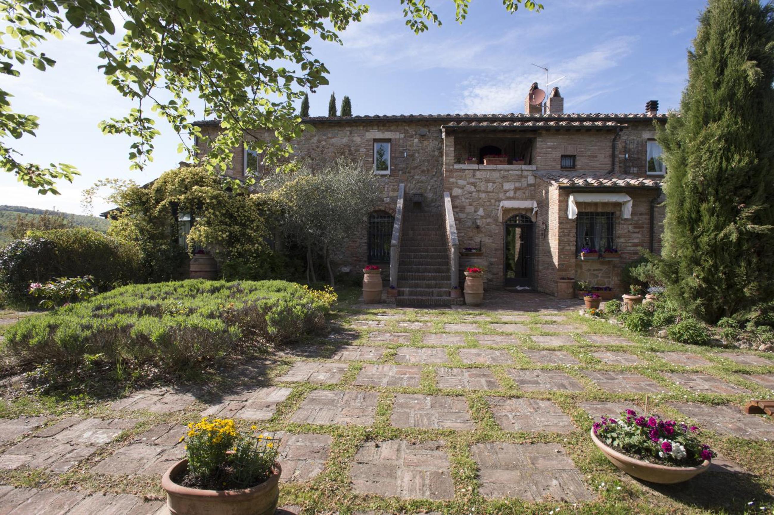 La Vittoria 10 – La Soglia della Val d’Orcia