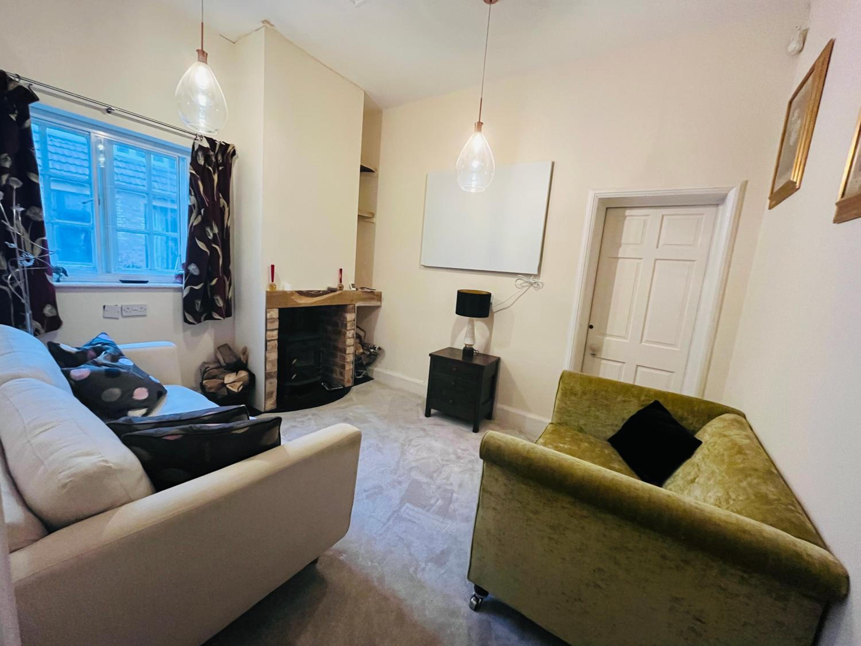 Entire 3 bedroom coach house view 3