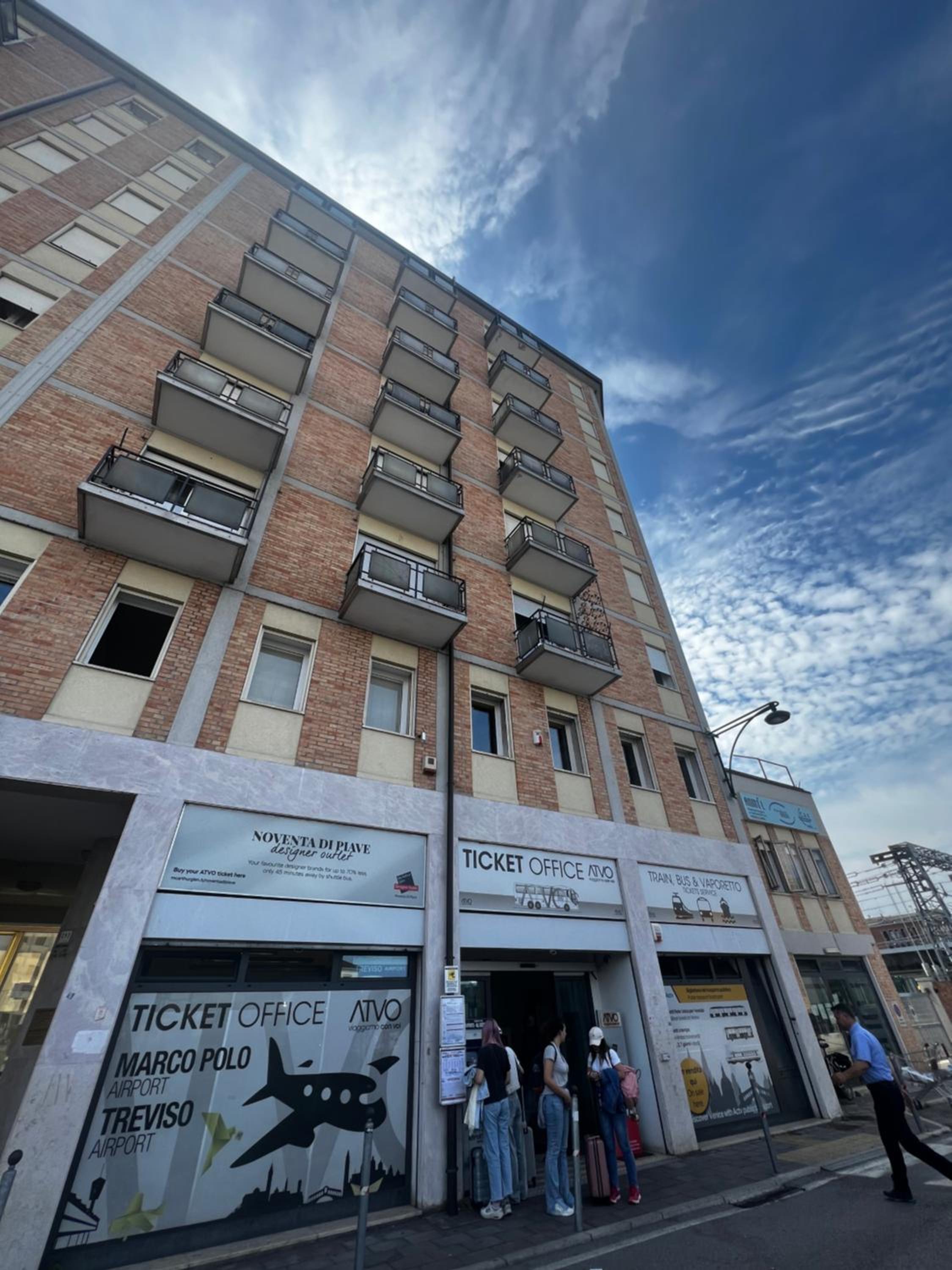 ARBI VENICE STATiON