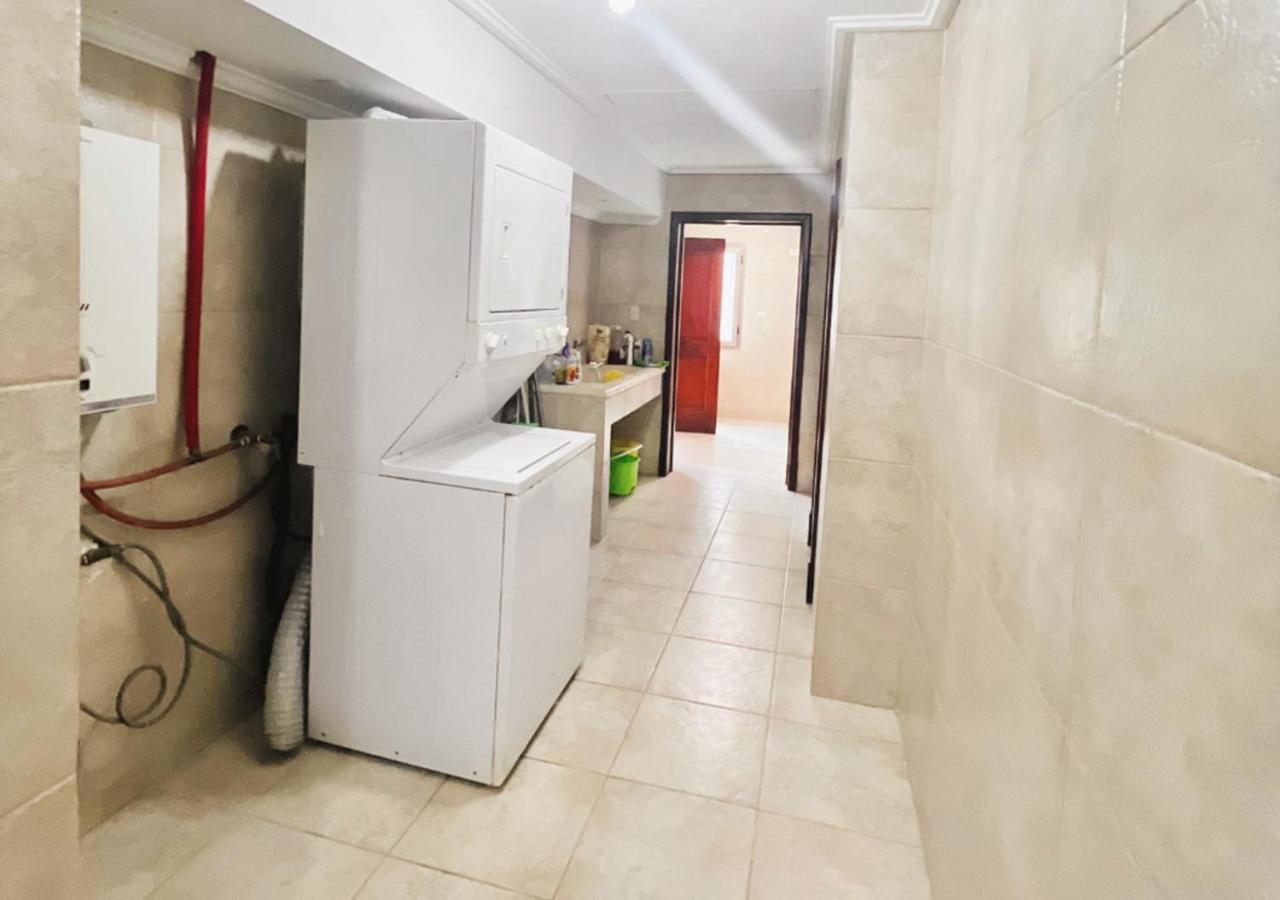 Exclusive 3 BDR, Gym & Pool, SeaView, Luxury Tower view 2
